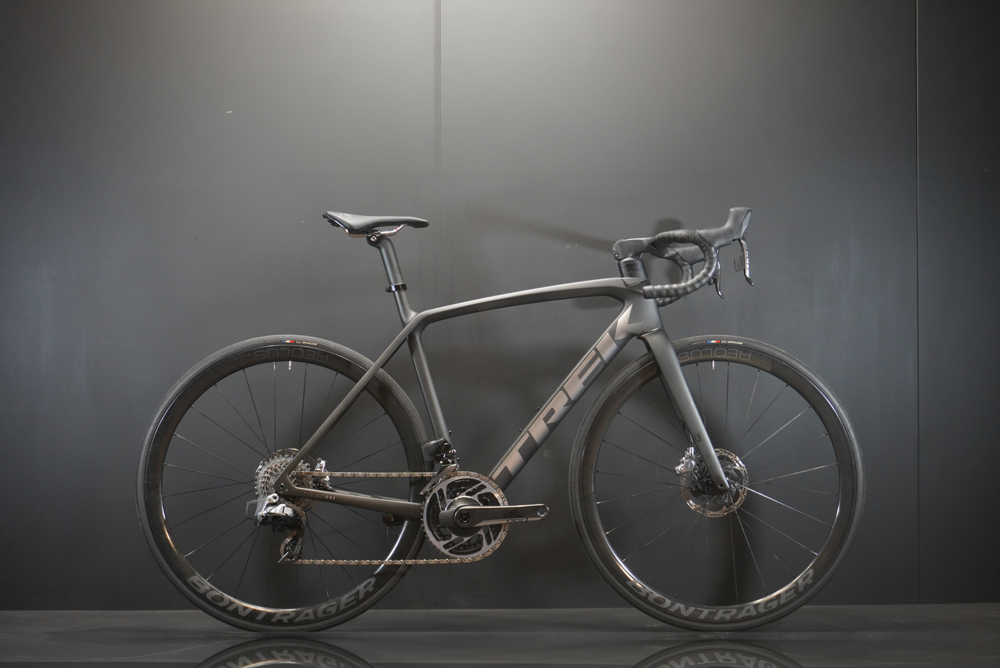 Trek Emonda SLR 9 Red AXS P/M Carbon Disc Road Bike 2021 - 54cm 6.7Kg