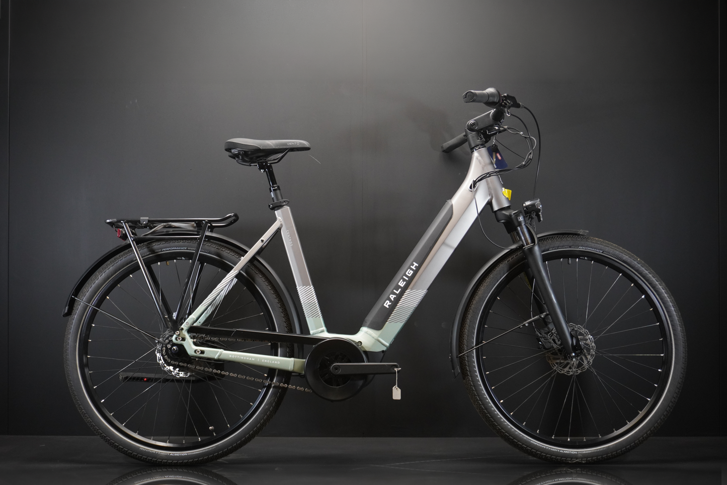 Raleigh Centros Low Step Hub Gear 625Wh Electric Hybrid Bike - Large - 0 Miles