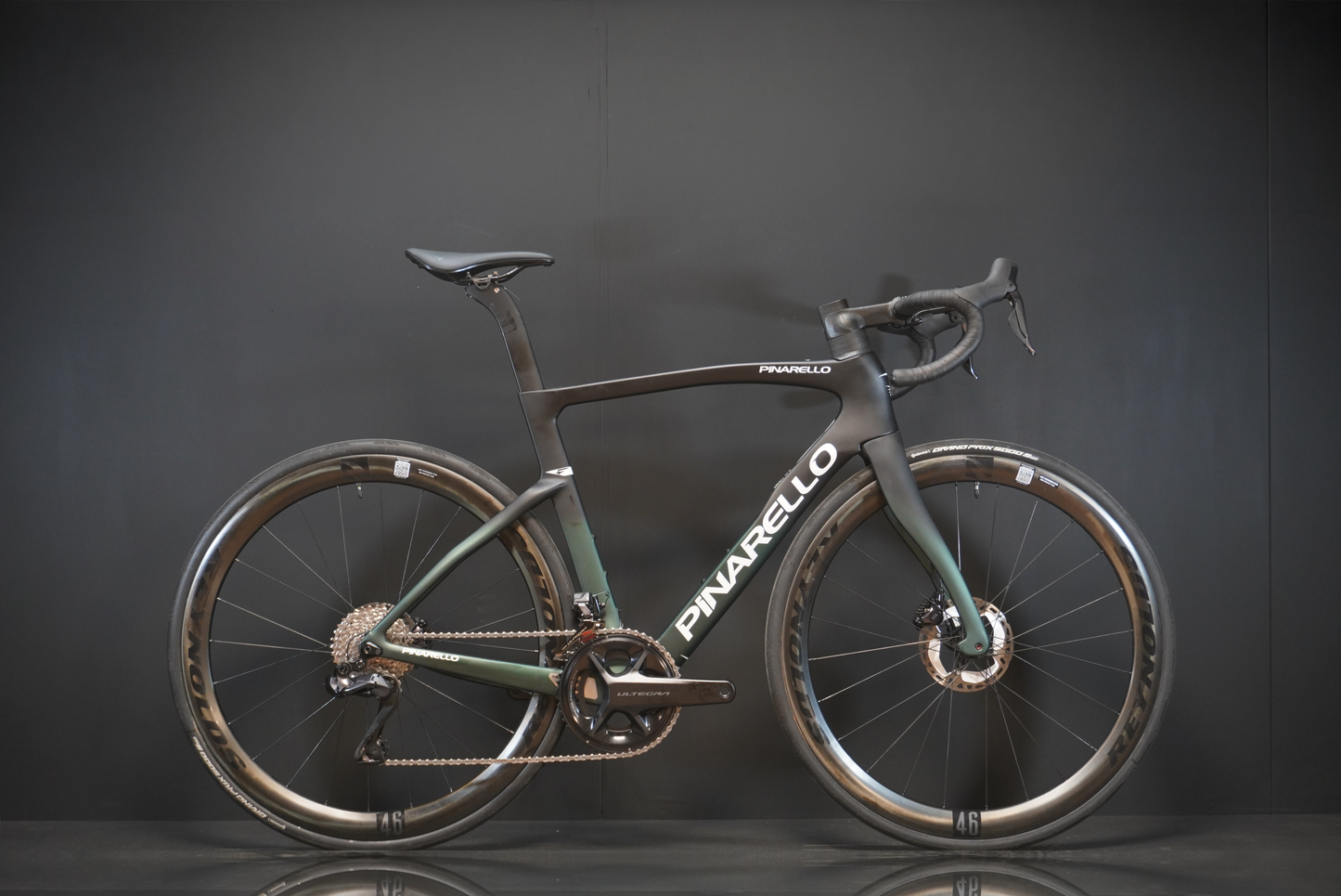 Pinarello F9 Fastest Green Ultegra Di2 Carbon Disc Road Bike 2025 - 545mm