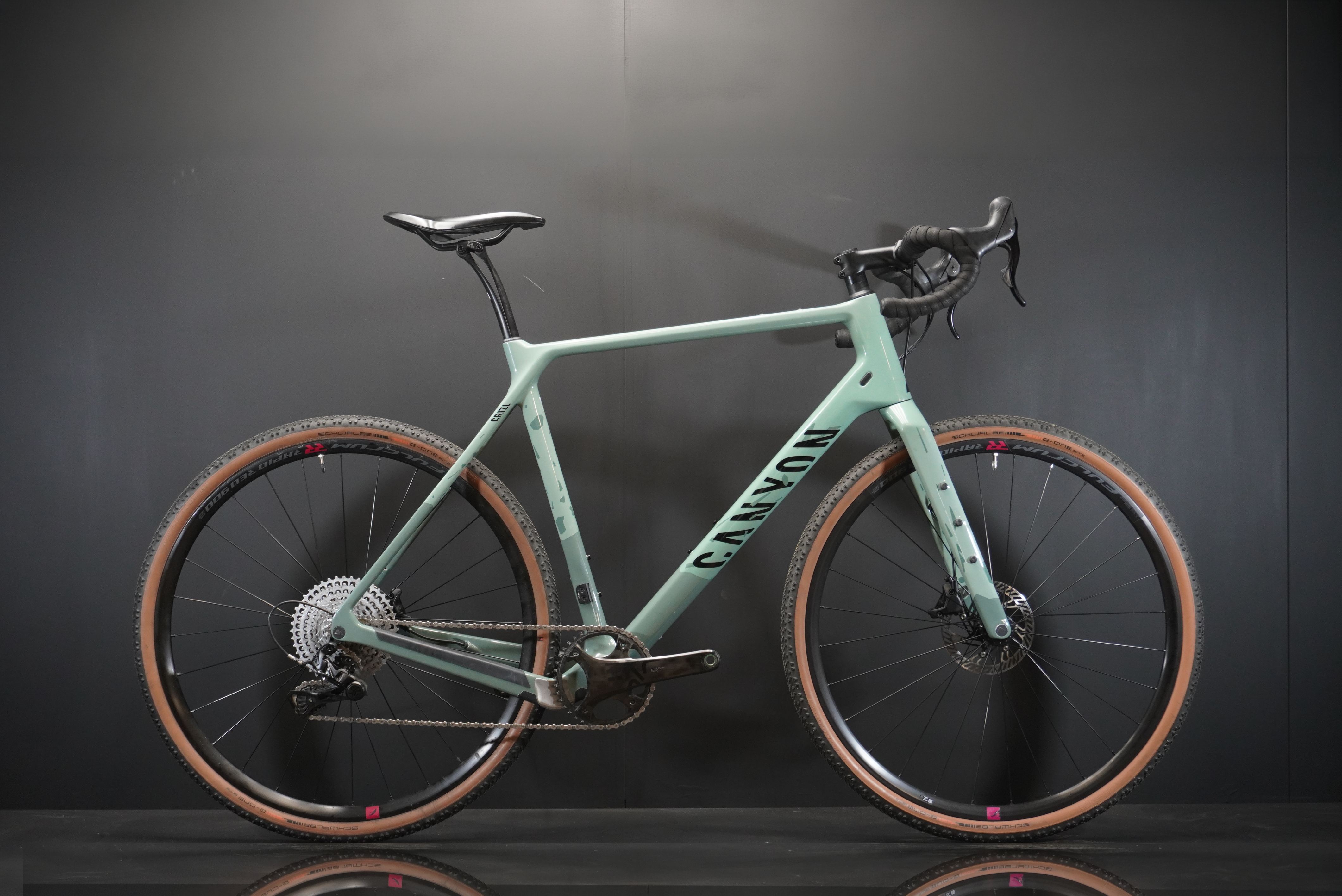 canyon gravel bike uk Canyon Grizl CF SL 8 1x Ekar Carbon Gravel Bike 2024