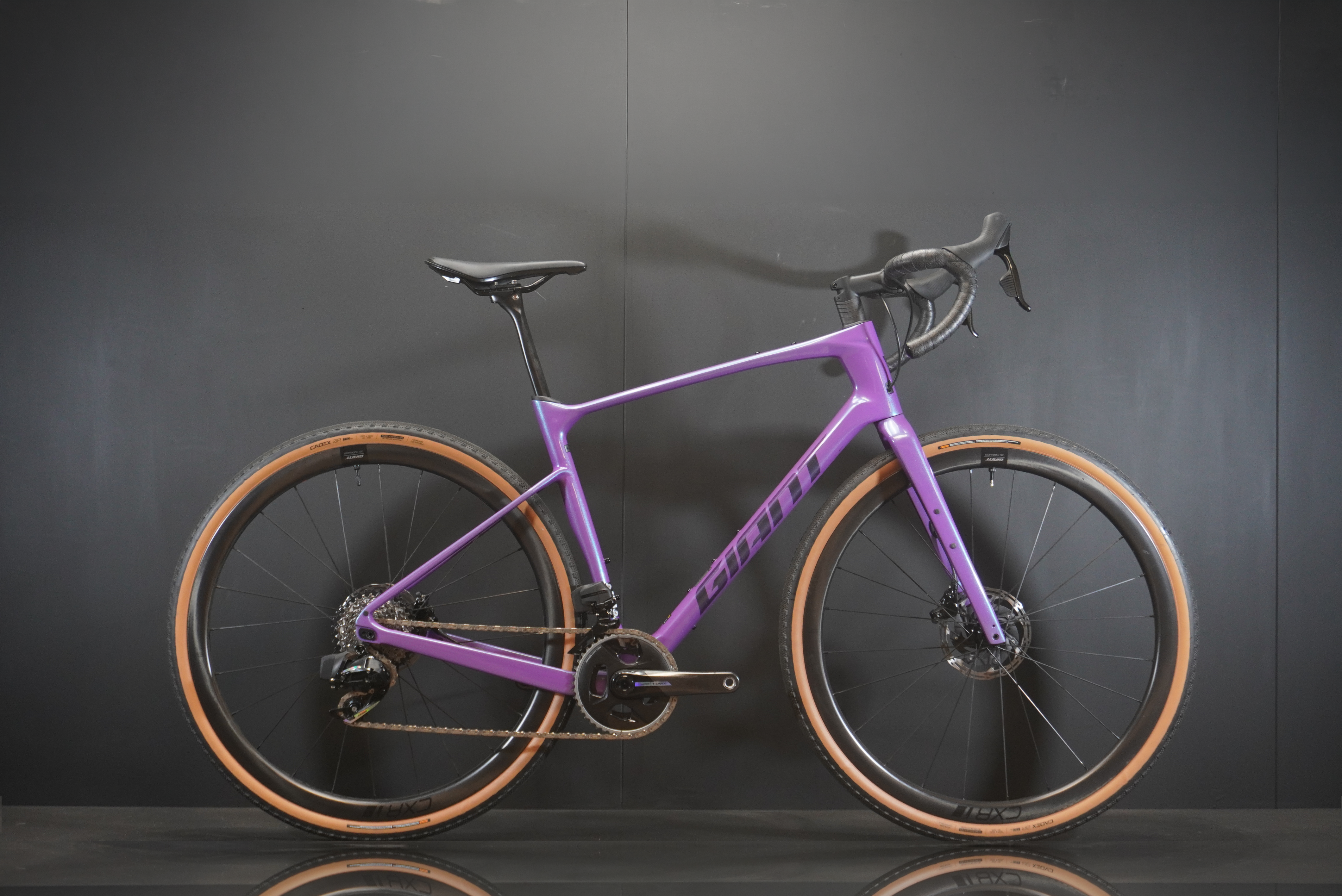 giant revolt x advanced pro 0 gravel bike 2024 Giant Revolt Advanced Pro 0 Carbon Disc Gravel Bike 2024