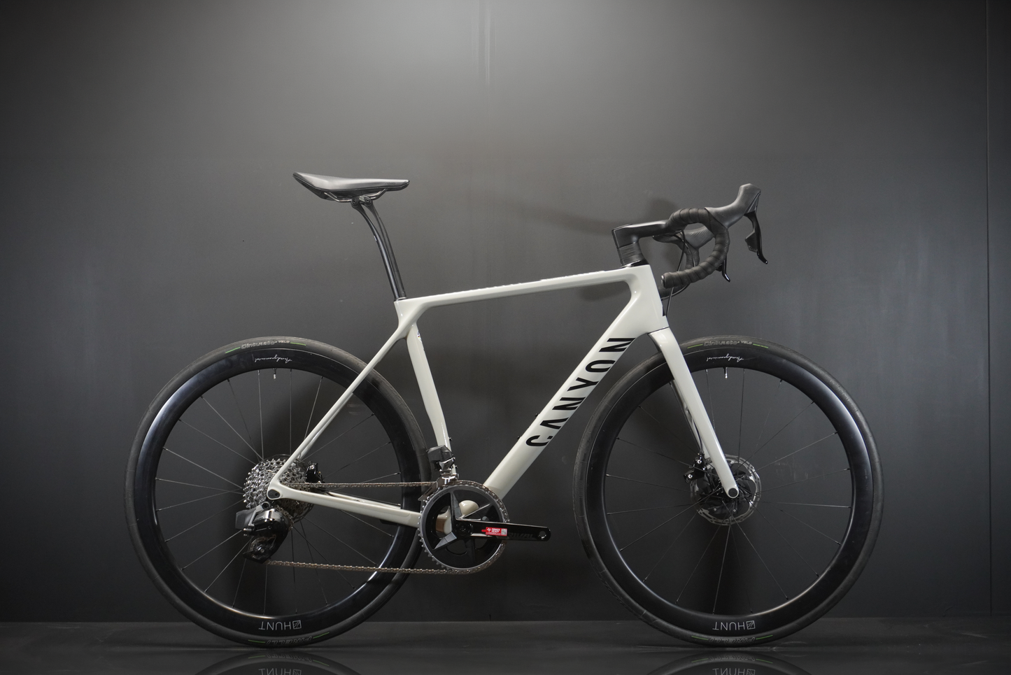 Canyon Endurace CF SL7 AXS Carbon Disc Road Bike 2022 - Medium - Upgraded Wheels