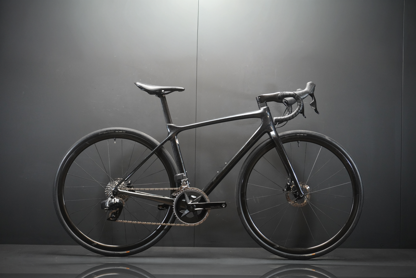 Giant TCR Advanced Pro 1 Rival AXS Carbon Disc Road Bike 2023 - Small