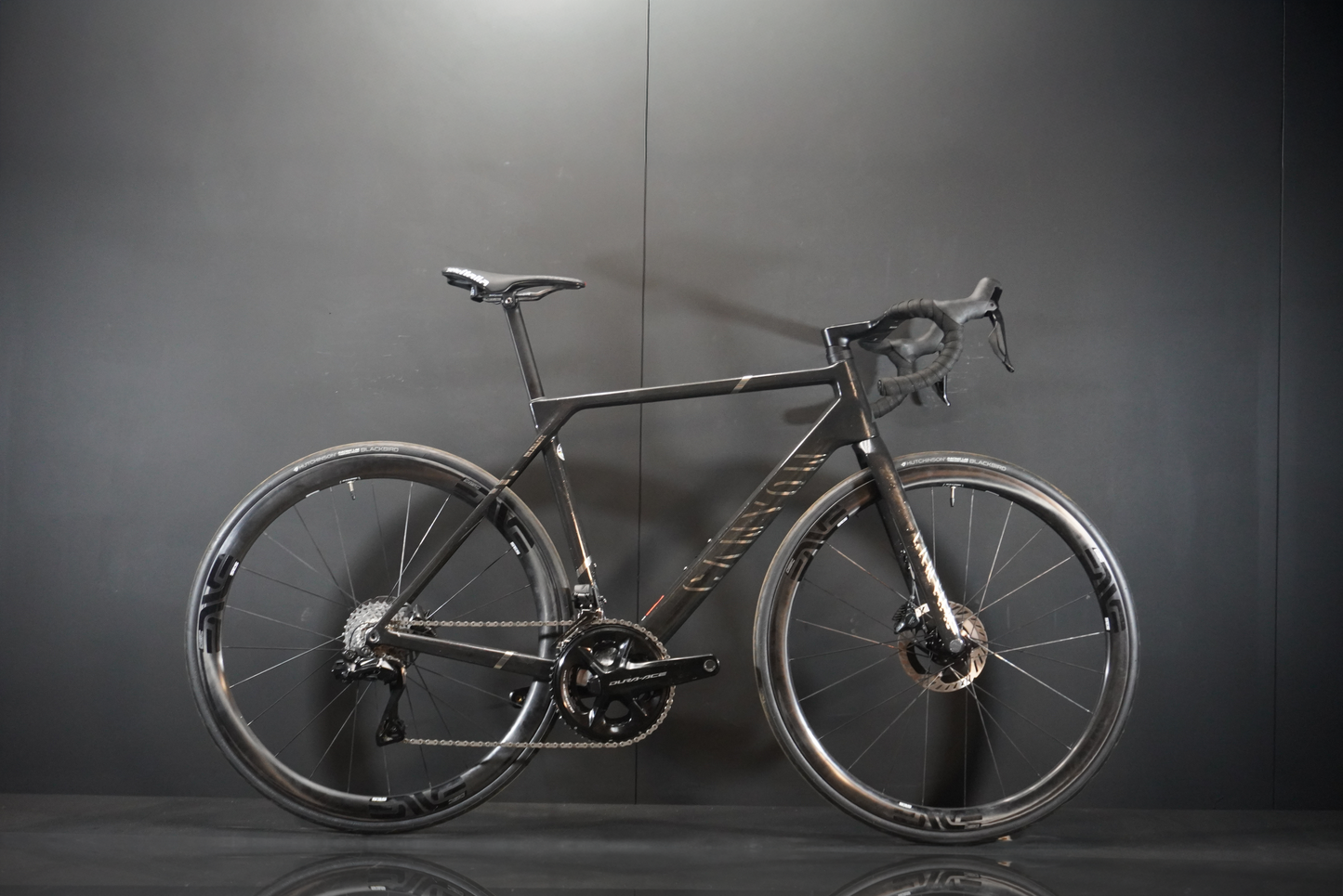 Canyon Ultimate CFR Dura-Ace Di2 ENVE Carbon Disc Road Bike 2025 - Medium
