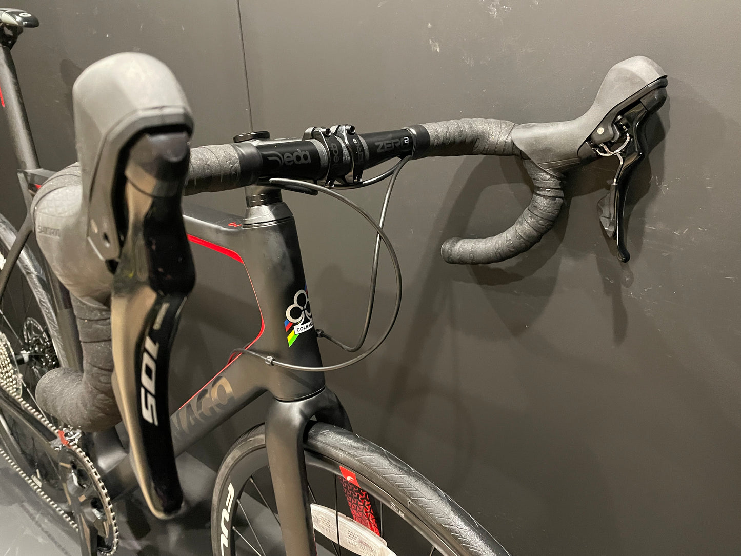 NEW Colnago V3 105 12 Speed MKBR Carbon Disc Road Bike 2023 - 56s - Full Warranty