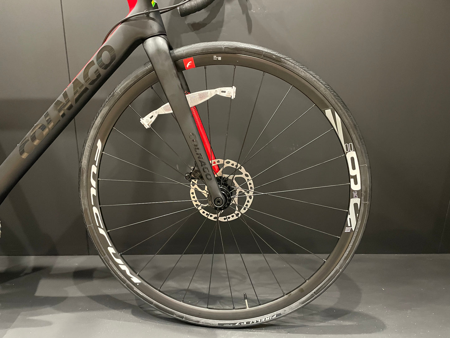 NEW Colnago V3 105 12 Speed MKBR Carbon Disc Road Bike 2023 - 56s - Full Warranty
