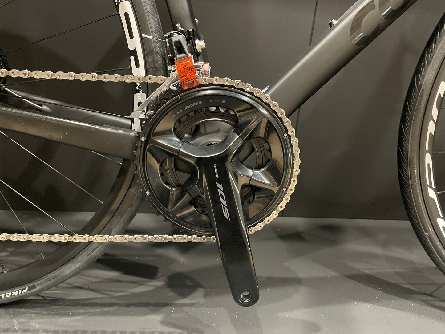 NEW Colnago V3 105 12 Speed MKBR Carbon Disc Road Bike 2023 - 56s - Full Warranty