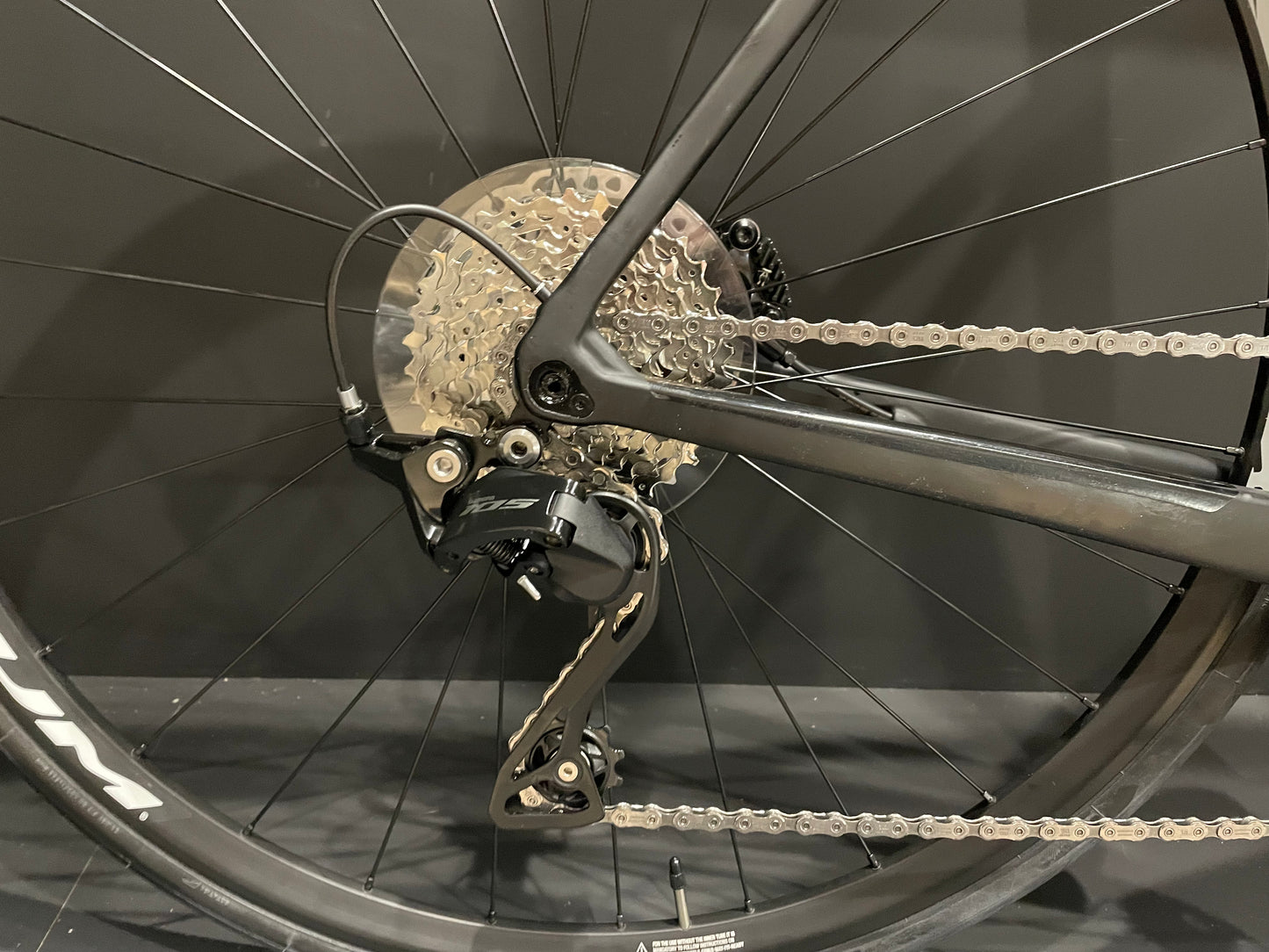 NEW Colnago V3 105 12 Speed MKBR Carbon Disc Road Bike 2023 - 56s - Full Warranty