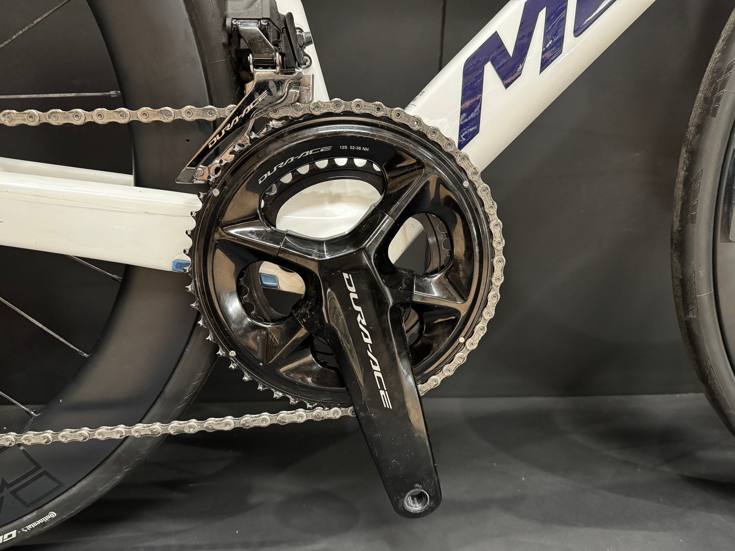 Merida Reacto Team CF5 Dura-Ace Di2 Carbon Disc Road Bike 2025 - XL
