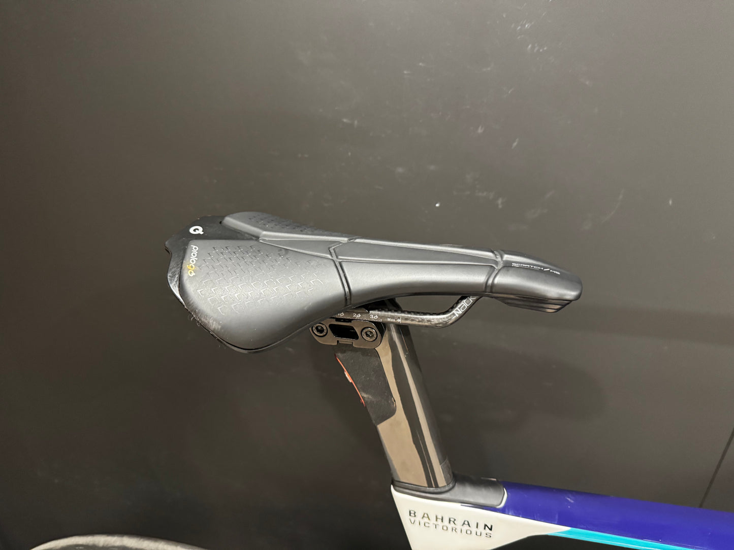 Merida Reacto Team CF5 Dura-Ace Di2 Carbon Disc Road Bike 2025 - XL