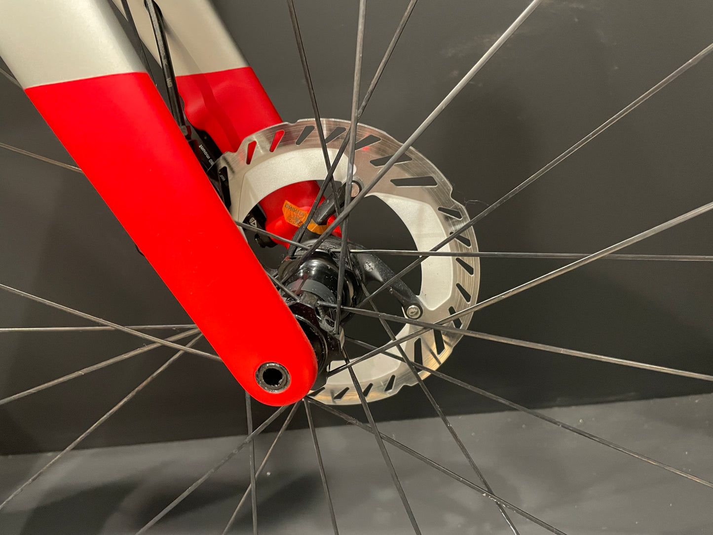 Trek Madone SL7 Gen 8 Di2 Carbon Disc Road Bike 2024 - M/L