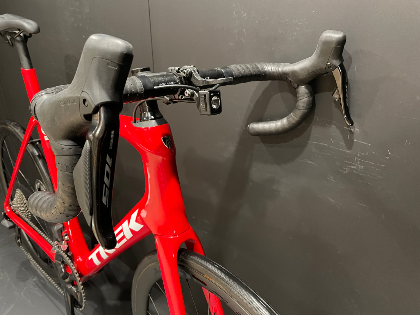 Trek Domane SL6 105 Di2 Carbon Disc Road Bike 2021 - 60cm - Upgraded!