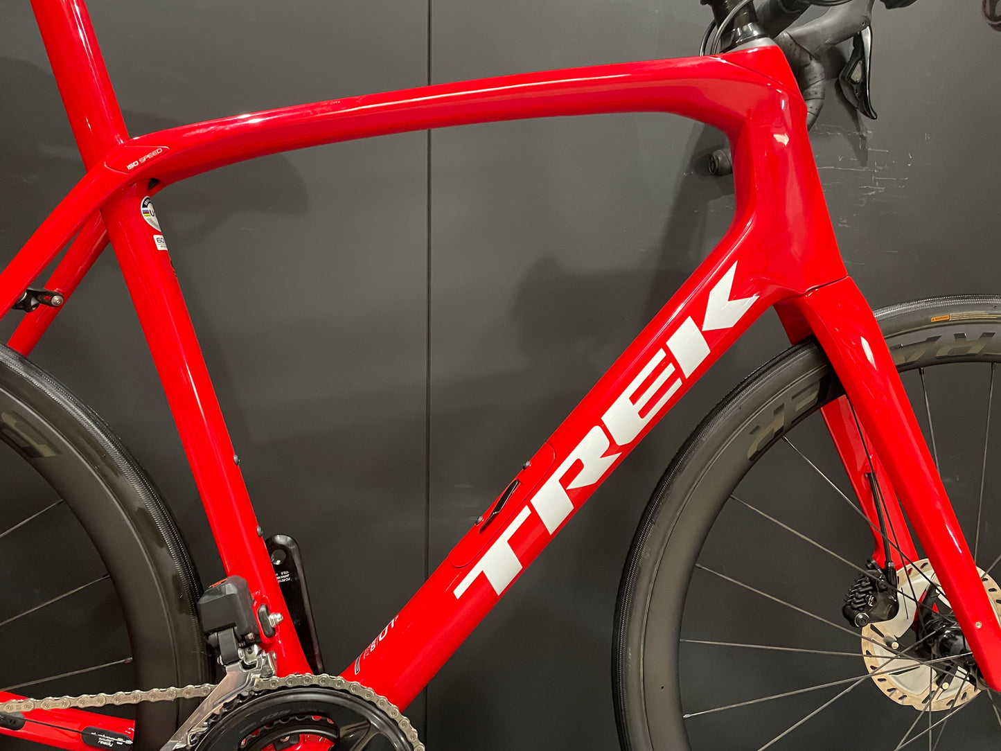 Trek Domane SL6 105 Di2 Carbon Disc Road Bike 2021 - 60cm - Upgraded!