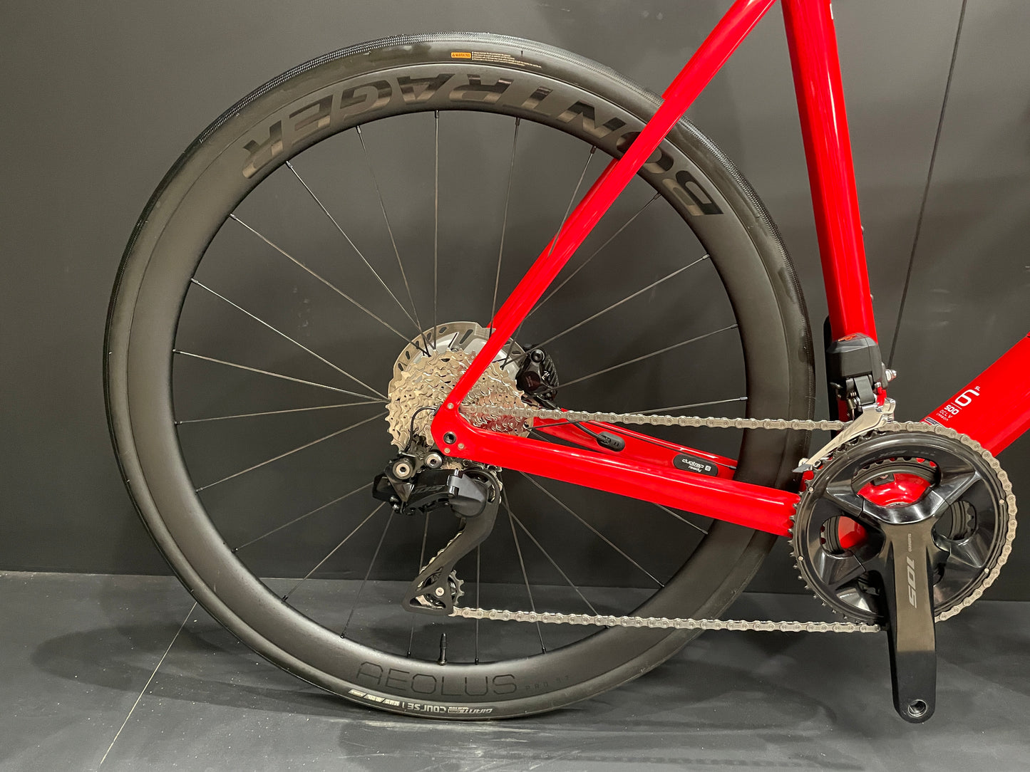 Trek Domane SL6 105 Di2 Carbon Disc Road Bike 2021 - 60cm - Upgraded!