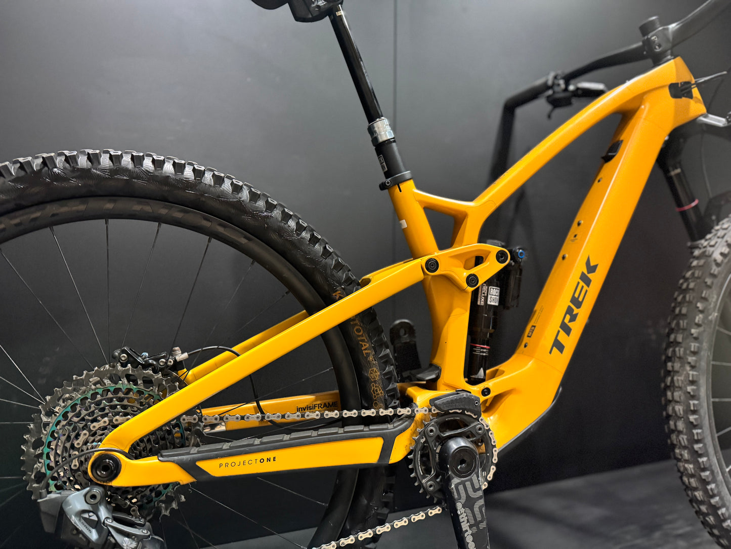 Trek Fuel EX-e 9.8 AXS Project One Carbon Disc E-MTB 2023 - Medium