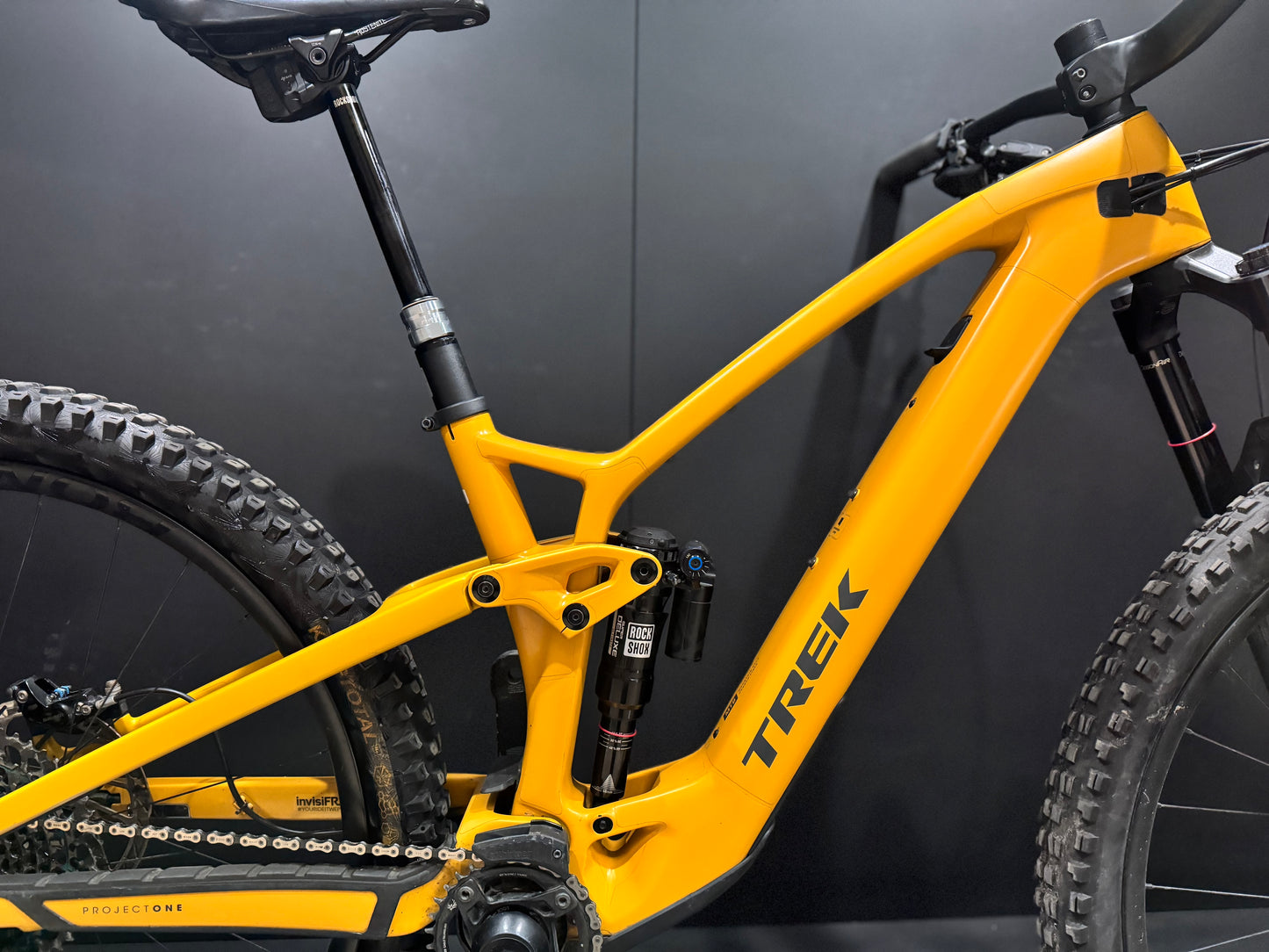 Trek Fuel EX-e 9.8 AXS Project One Carbon Disc E-MTB 2023 - Medium