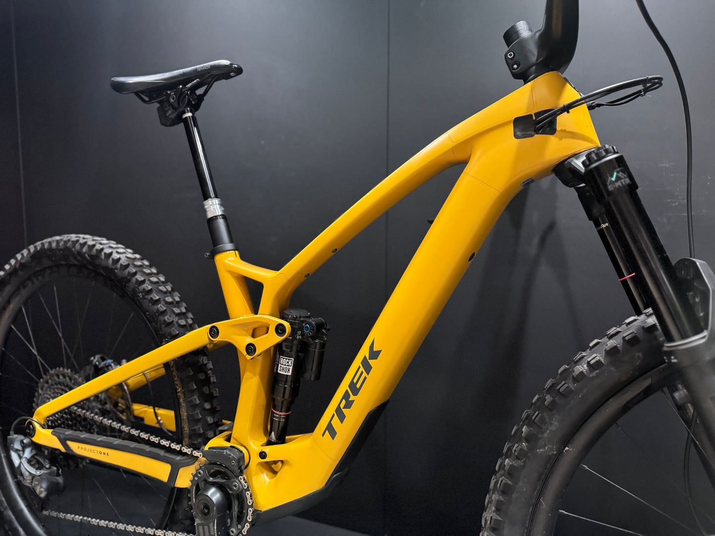 Trek Fuel EX-e 9.8 AXS Project One Carbon Disc E-MTB 2023 - Medium