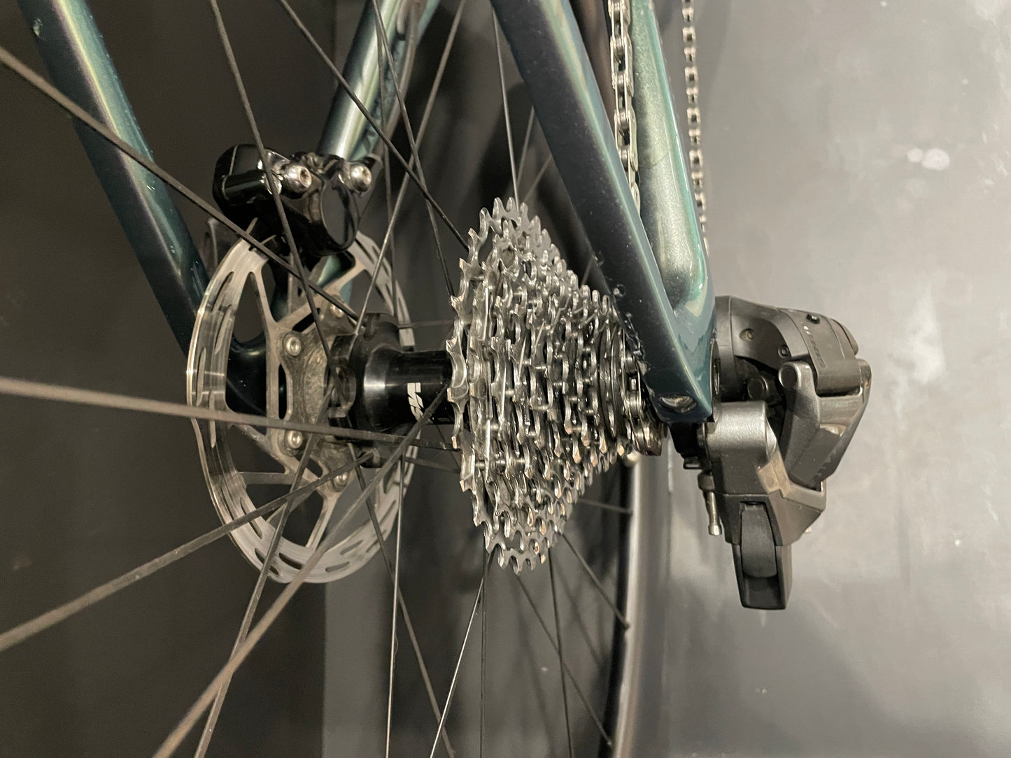 Liv EnviLiv Advanced 1 Rival AXS Carbon Disc Road Bike 2023 - Medium