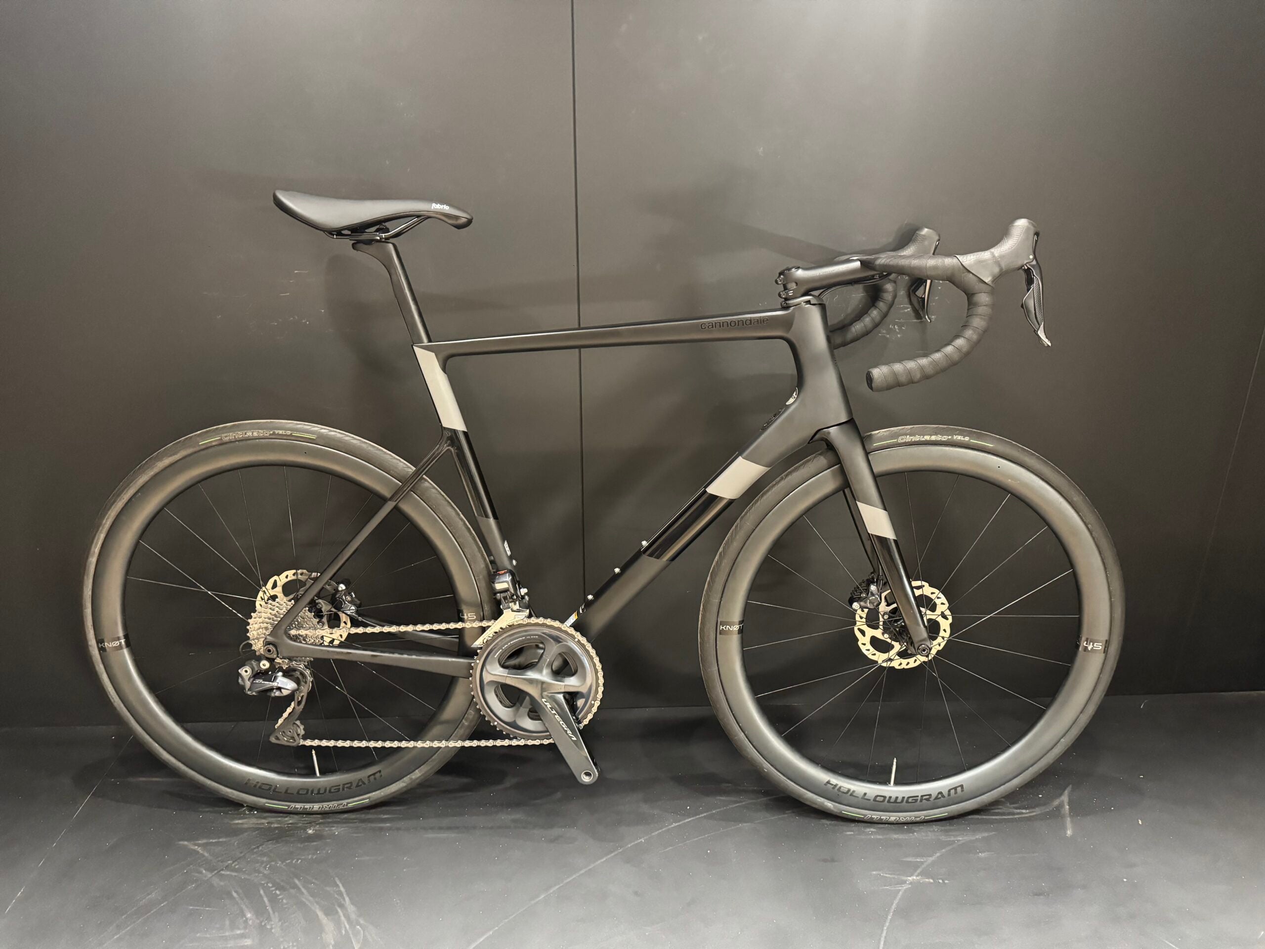 Cannondale Supersix Evo Di2 Carbon Disc Road Bike 2022 – 58cm