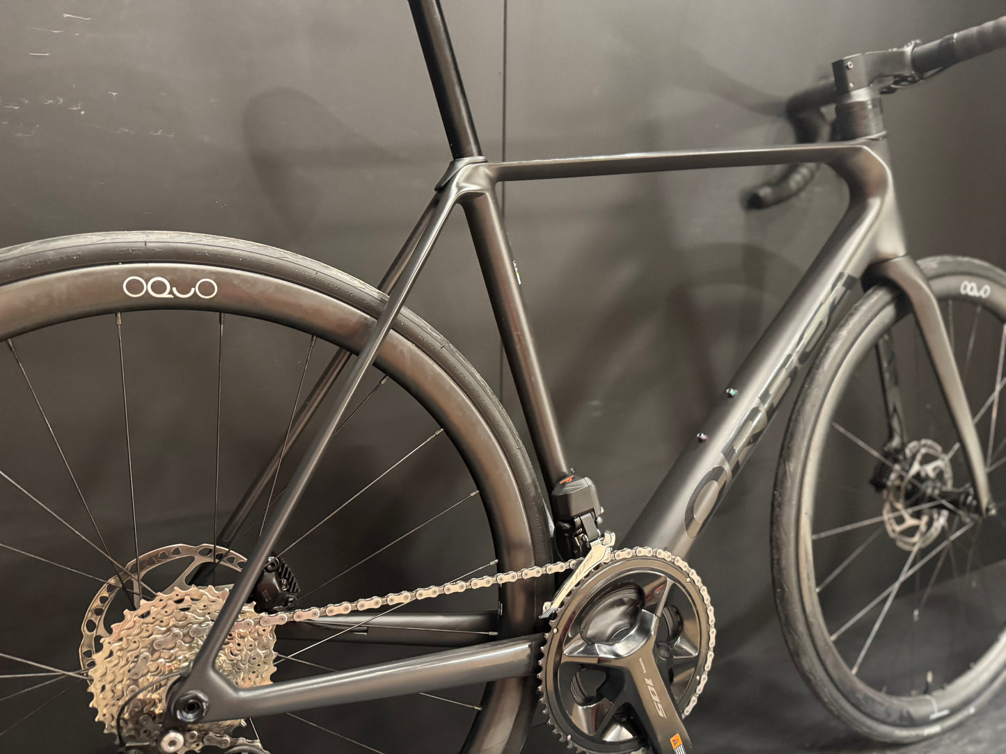 Orbea Orca M30 105 Di2 Carbon Disc Road Bike 2025 - 53cm