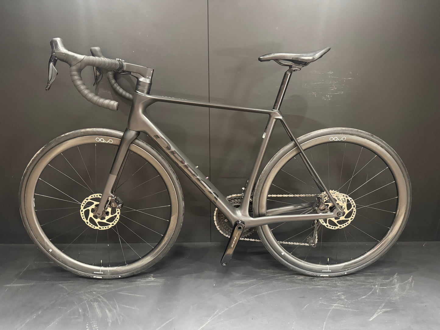 Orbea Orca M30 105 Di2 Carbon Disc Road Bike 2025 - 53cm