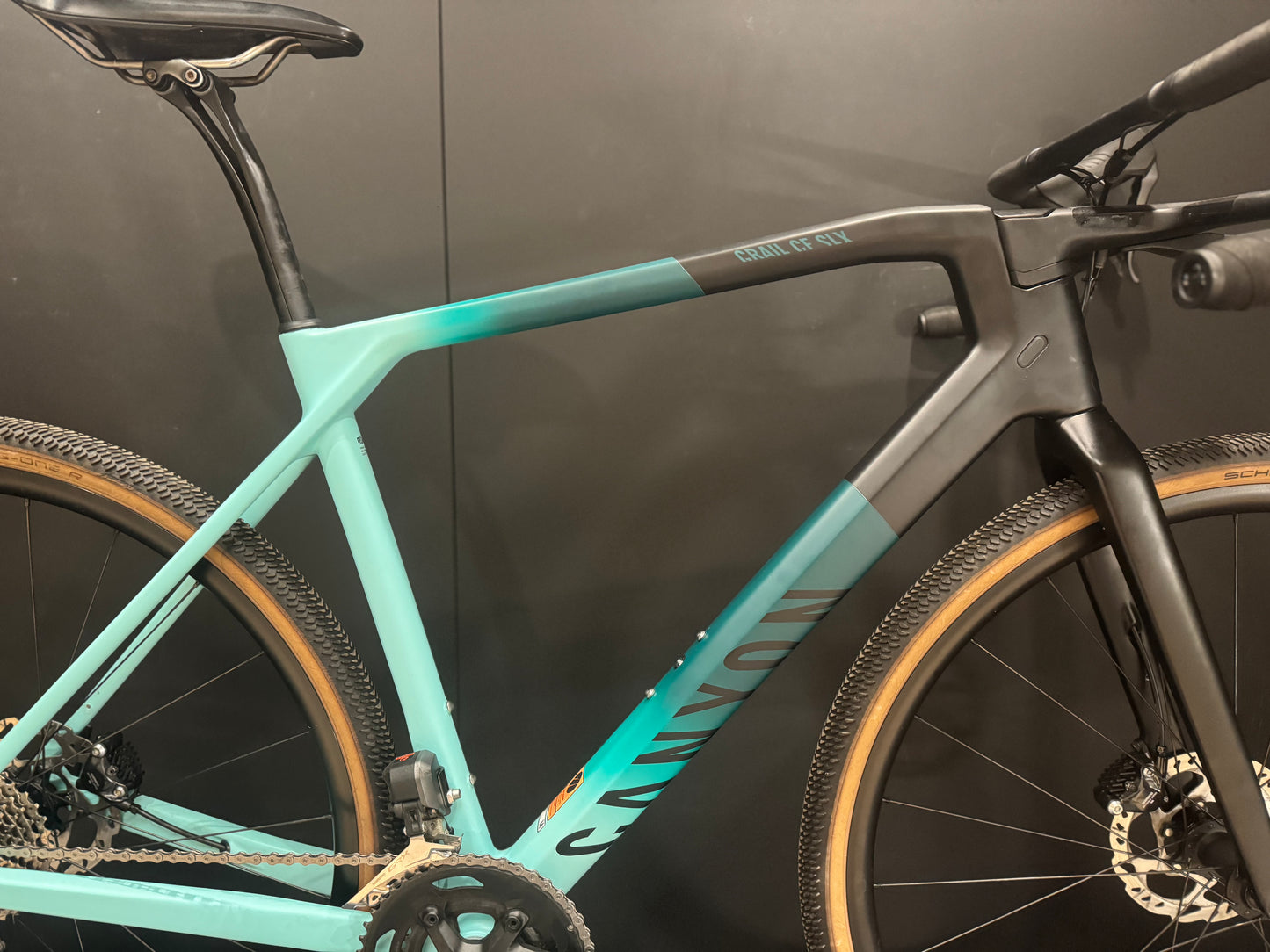 Canyon Grail CF SLX 8 GRX Di2 Carbon Disc Gravel Bike 2022 - Medium