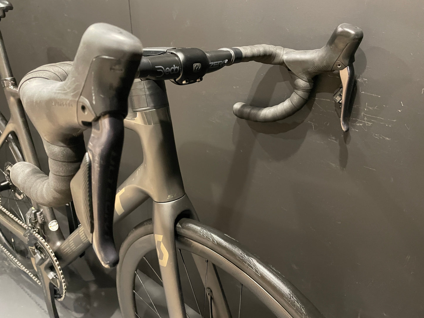 Scott Addict RC15 Di2 Carbon Disc Road Bike 2024 - 56cm