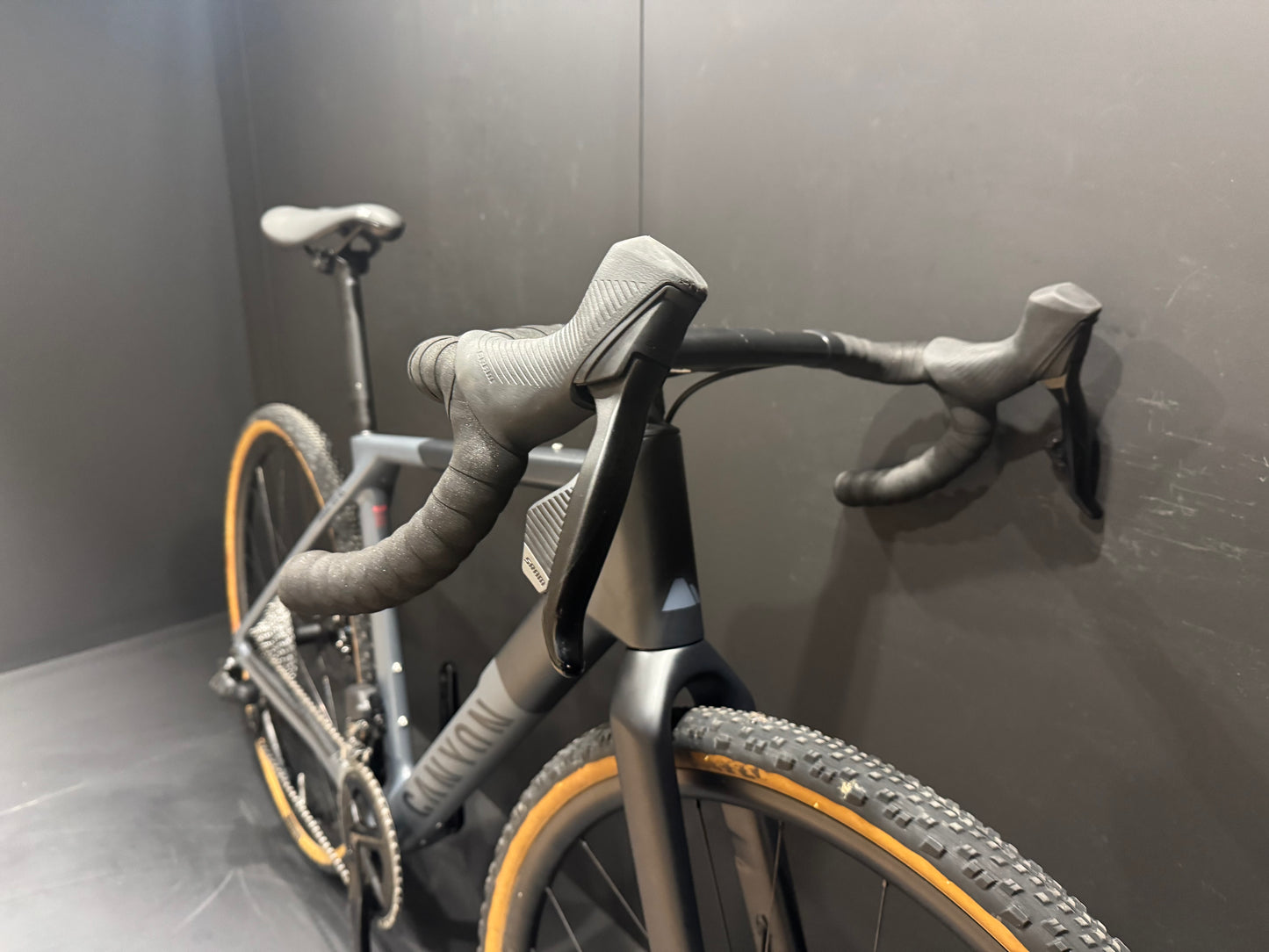 Canyon Grail CF SL 7 SRAM AXS Carbon Disc Gravel Bike - Small - 2024