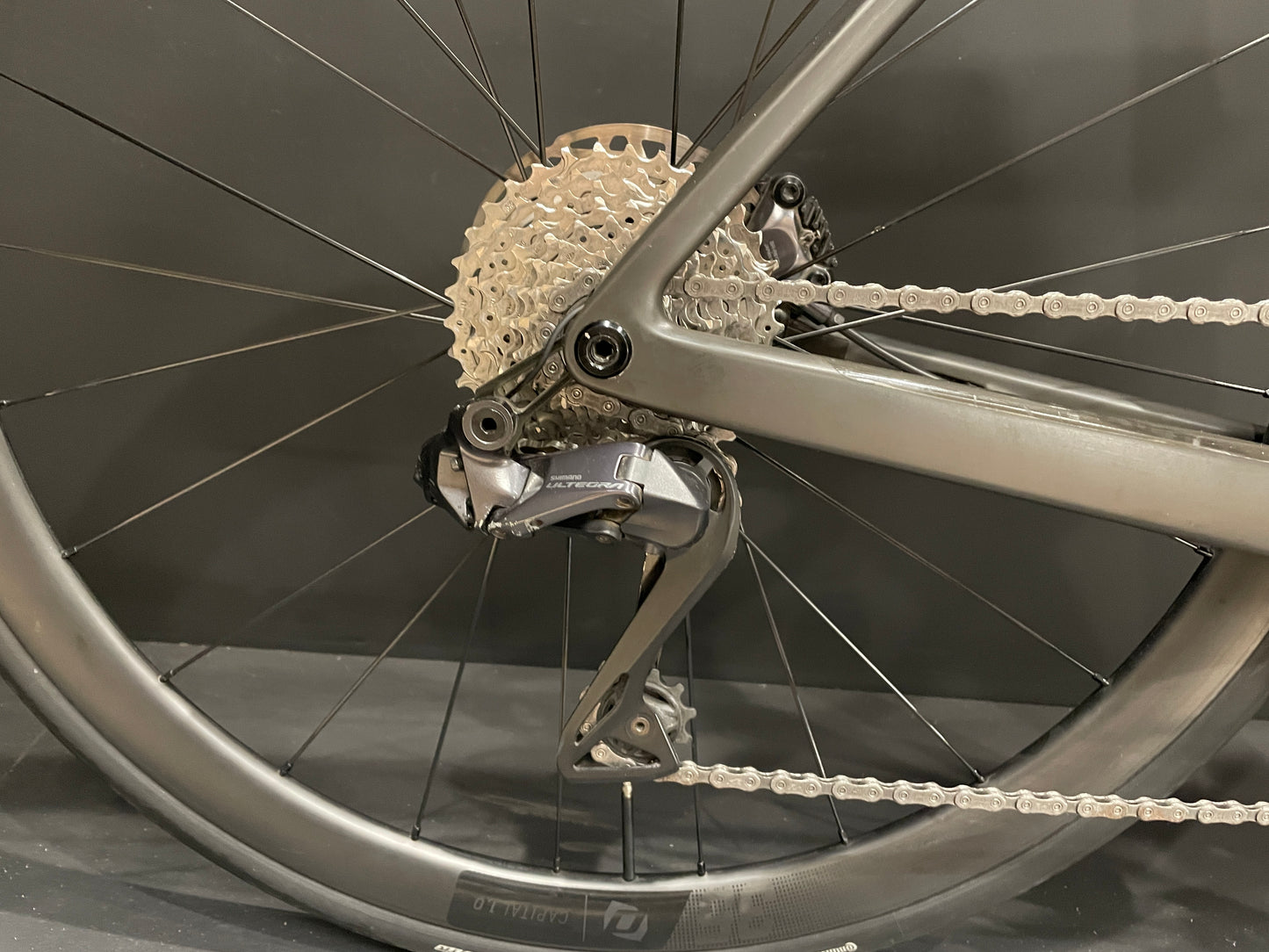 Scott Addict RC15 Di2 Carbon Disc Road Bike 2024 - 56cm