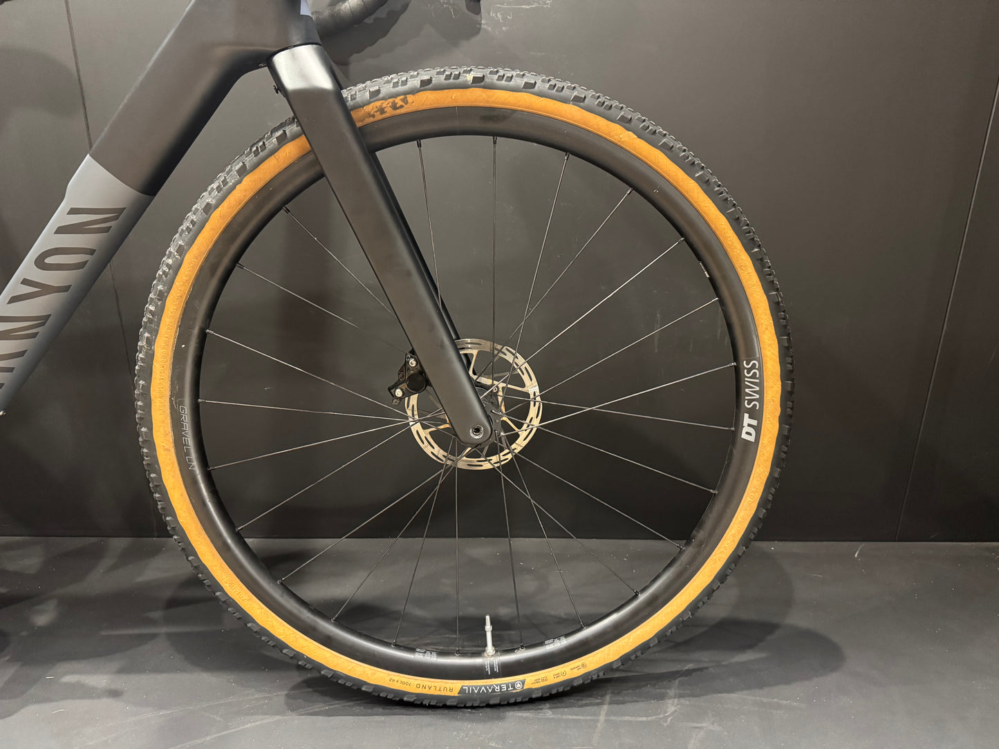 Canyon Grail CF SL 7 SRAM AXS Carbon Disc Gravel Bike - Small - 2024
