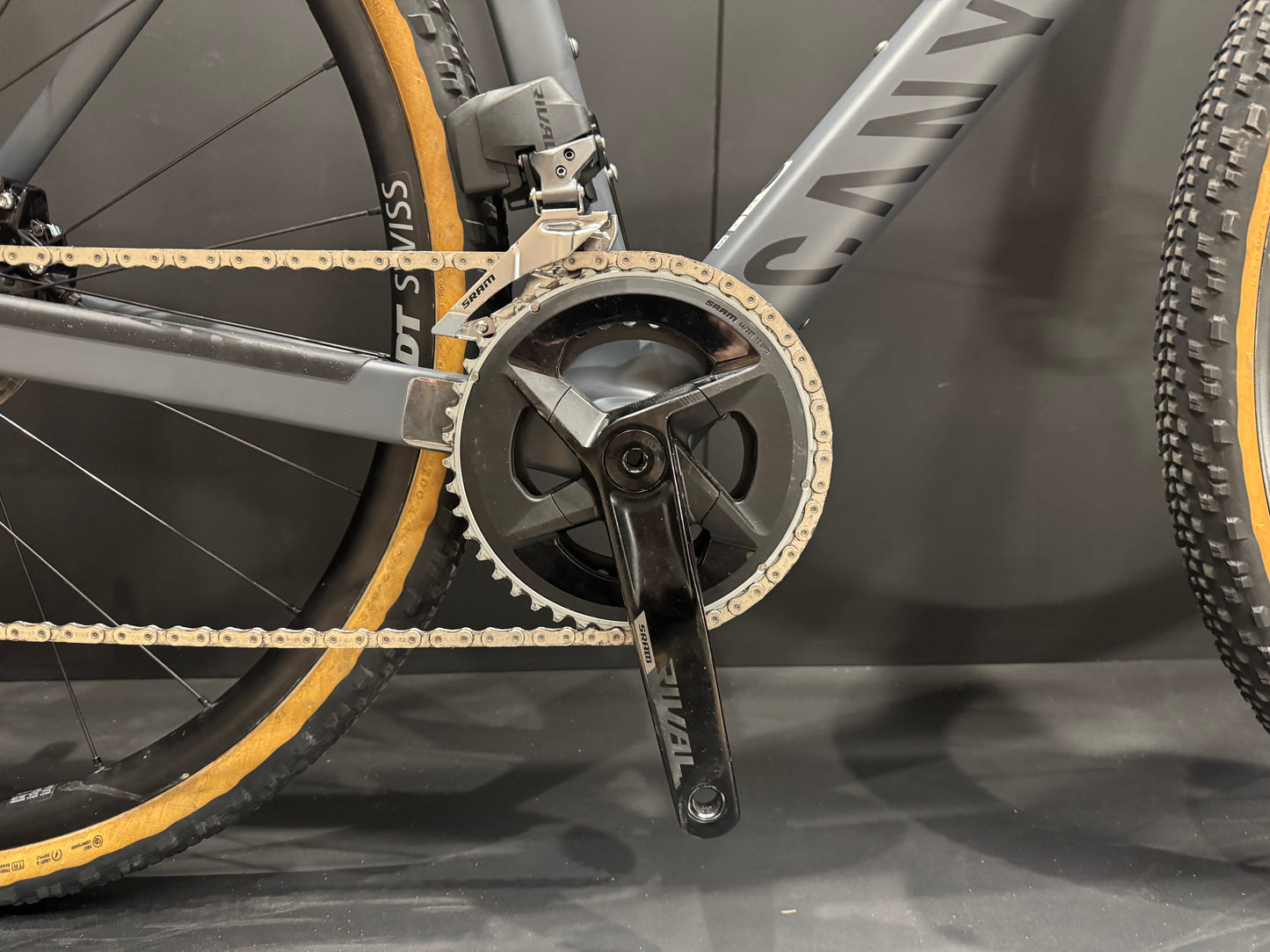 Canyon Grail CF SL 7 SRAM AXS Carbon Disc Gravel Bike - Small - 2024