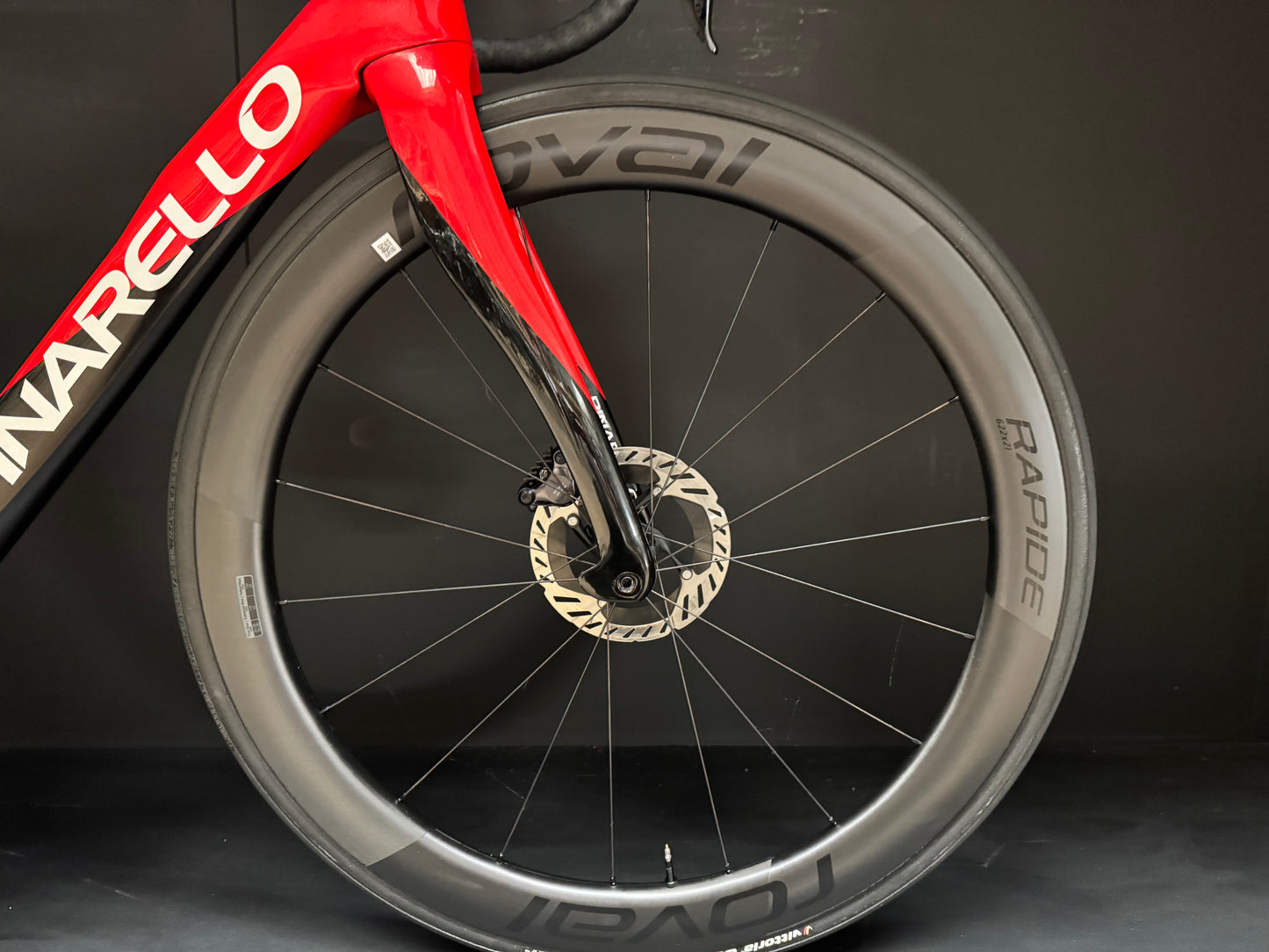Pinarello F7 Ultegra Di2 Carbon Disc Road Bike 2024 - 53cm