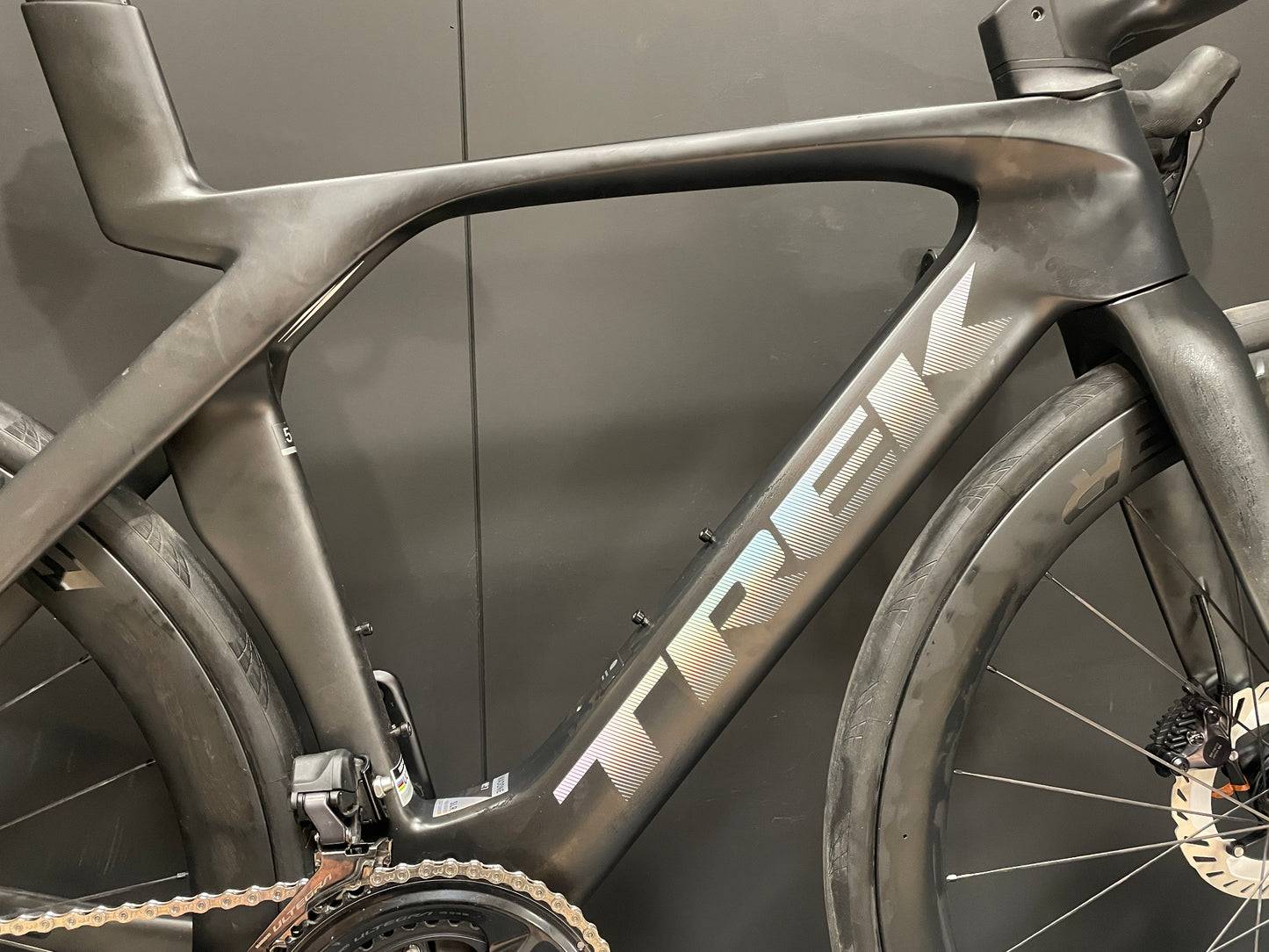 Trek Madone SLR 7 Gen 7 Di2 Carbon Disc Road Bike 2023 - 54cm