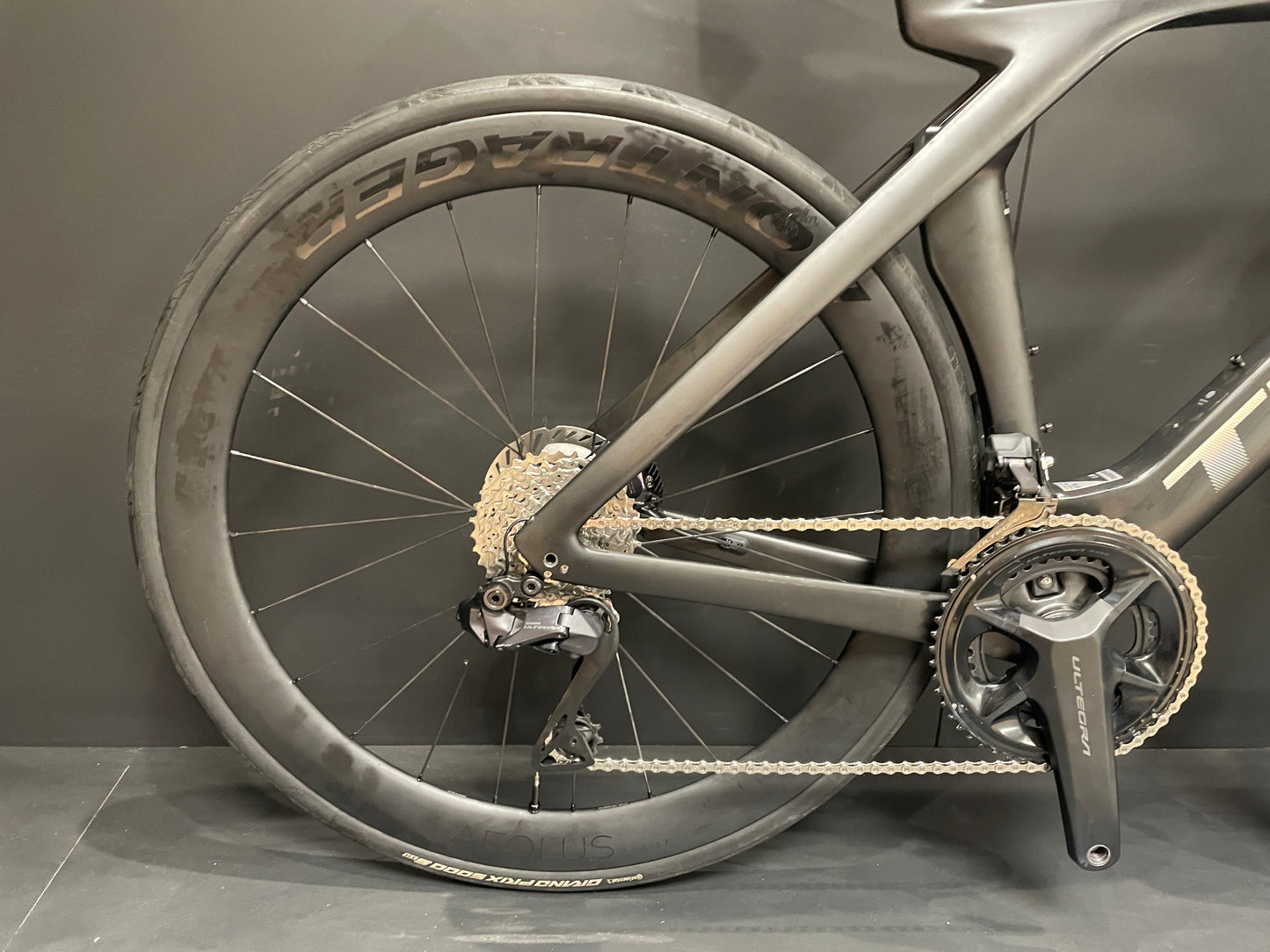 Trek Madone SLR 7 Gen 7 Di2 Carbon Disc Road Bike 2023 - 54cm
