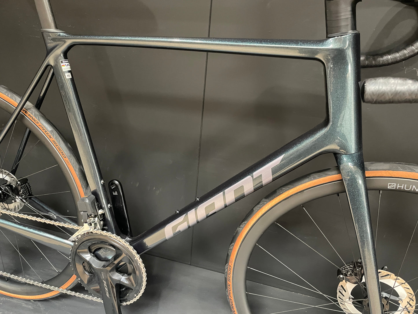 Giant TCR Advanced 1 105 Di2 Carbon Disc Road Bike 2024 - XL - Upgraded