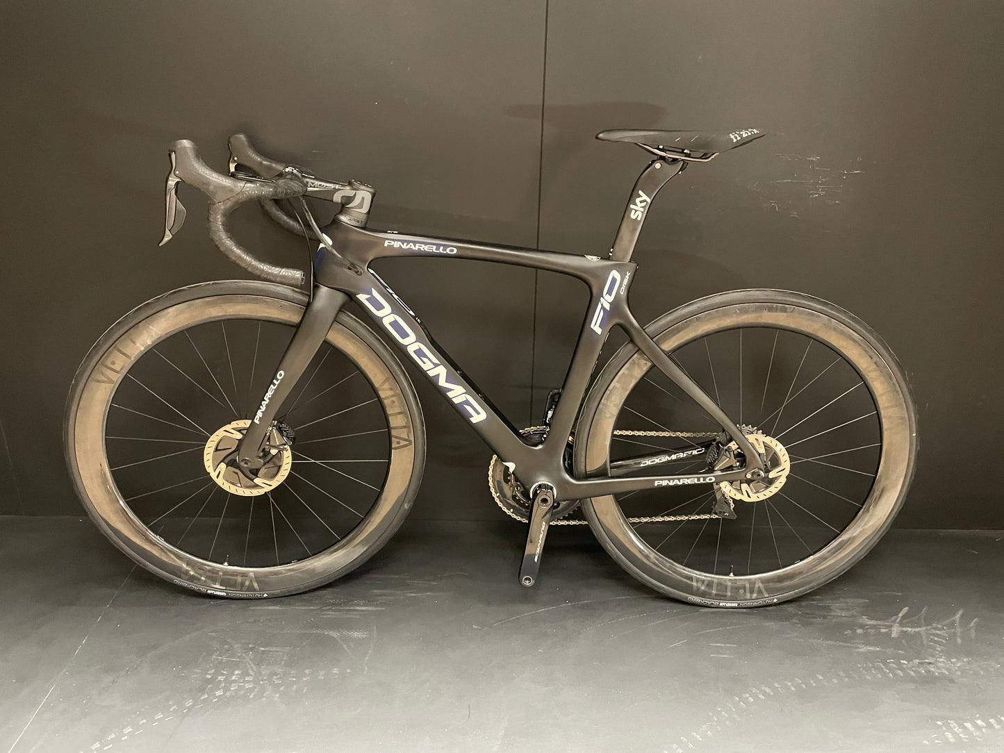 Pinarello Dogma Sky Team F10 Dura Ace Di2 Carbon Disc Road Bike - 2020 - 50cm