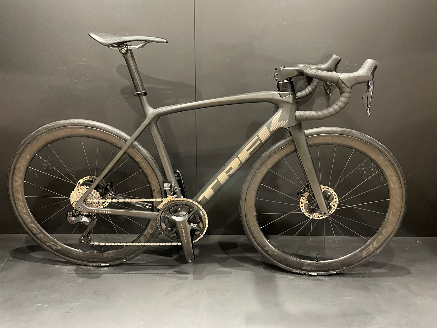 Trek Emonda SLR 7 Di2 Project One Carbon Disc Road Bike 2022 - 54cm