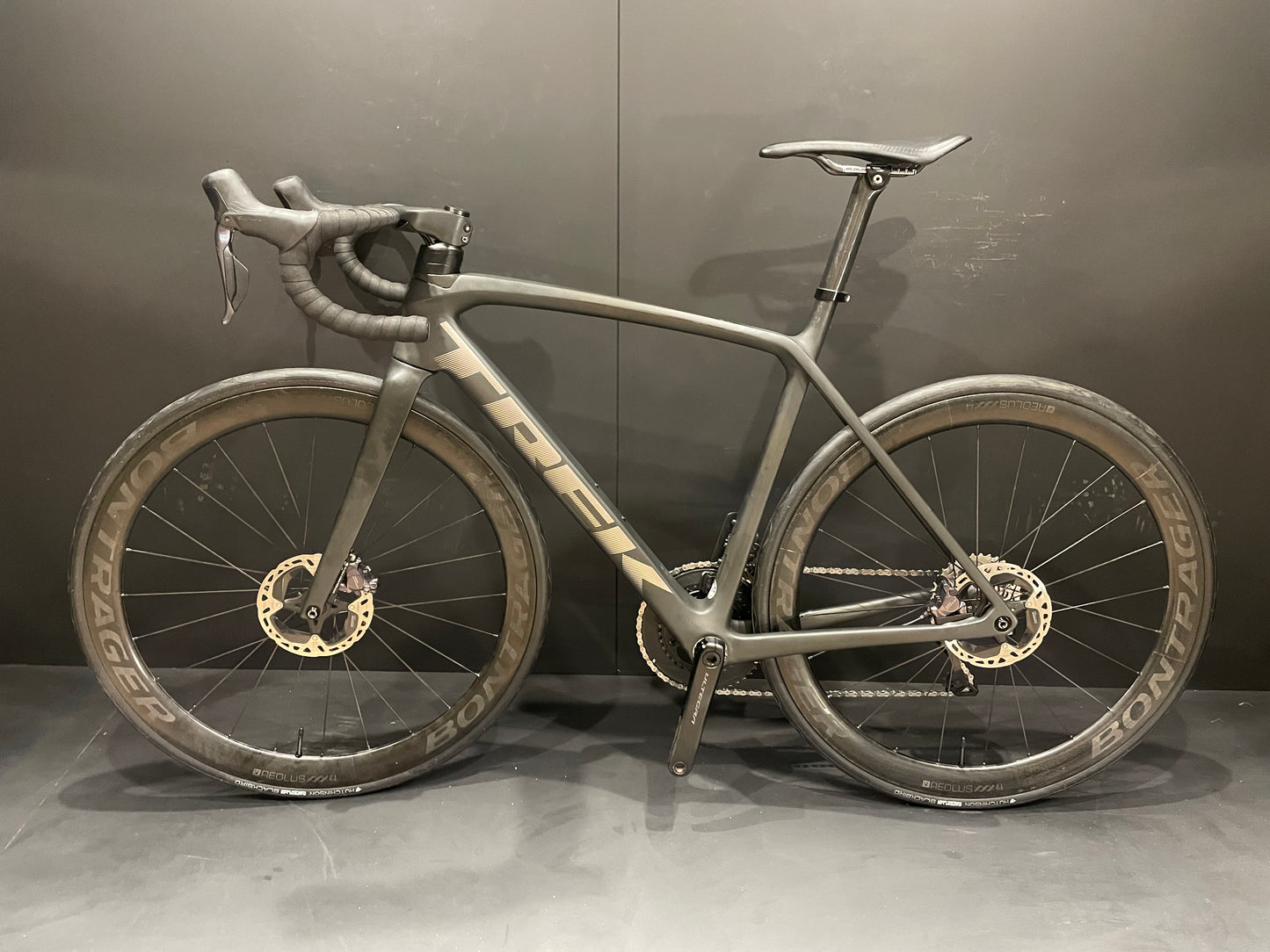 Trek Emonda SLR 7 Di2 Project One Carbon Disc Road Bike 2022 - 54cm