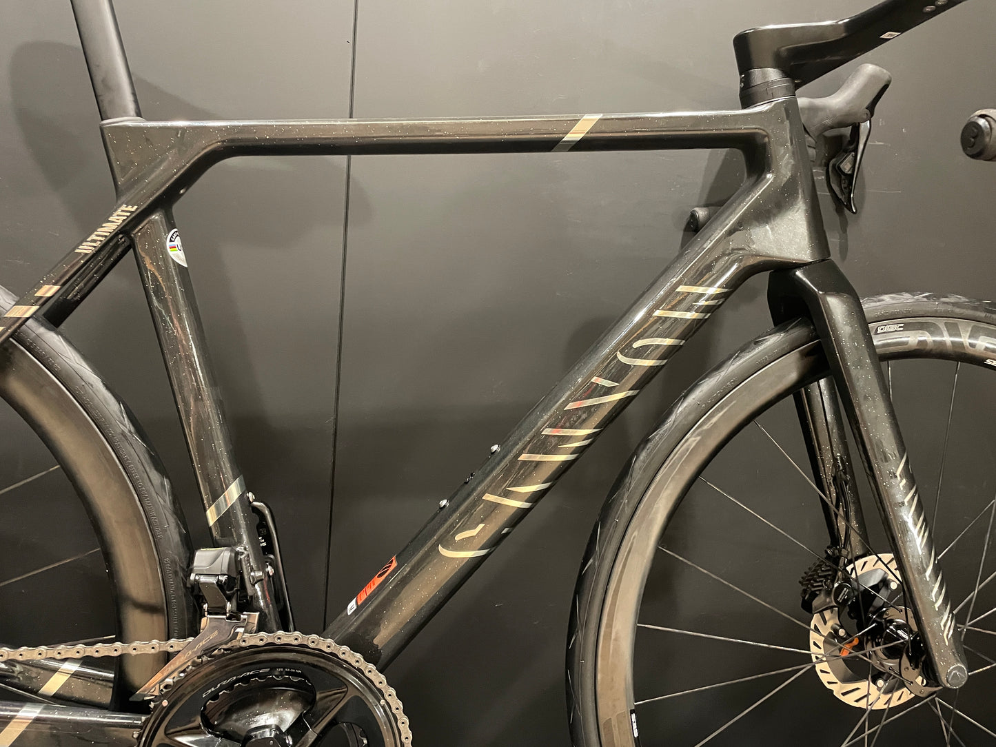 Canyon Ultimate CFR Dura-Ace Di2 ENVE Carbon Disc Road Bike 2025 - Medium