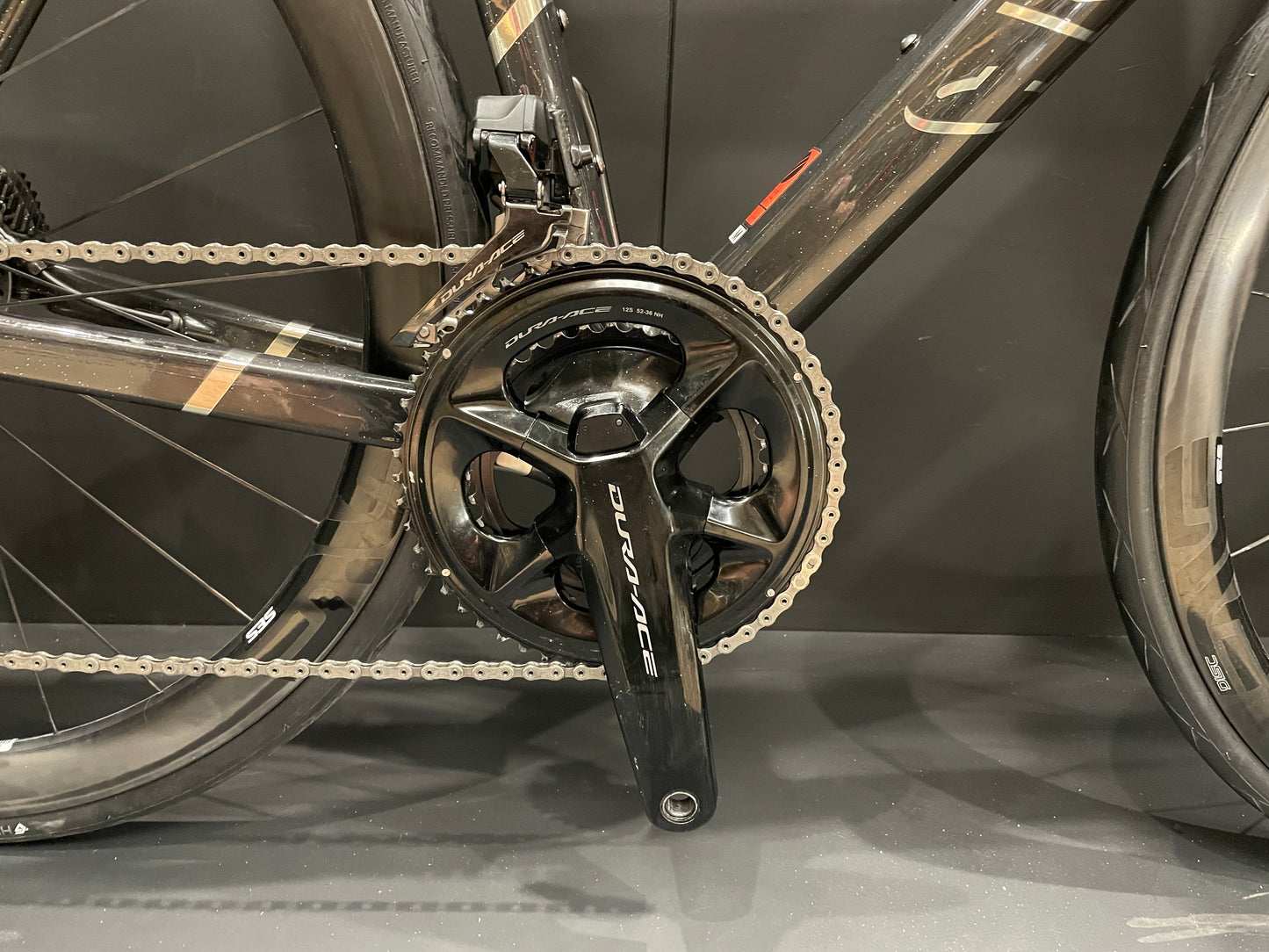 Canyon Ultimate CFR Dura-Ace Di2 ENVE Carbon Disc Road Bike 2025 - Medium