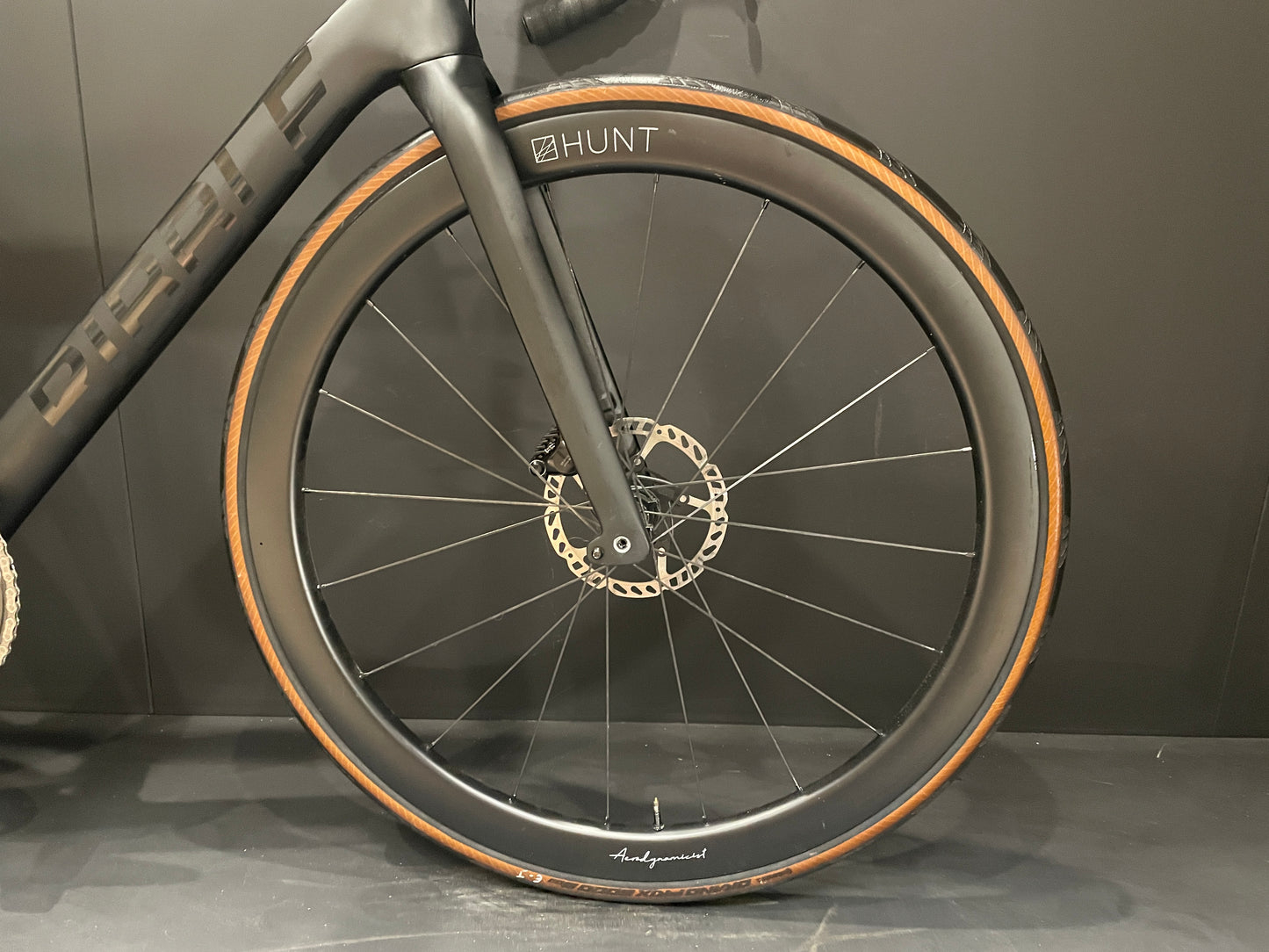 Ribble Endurance SLR 105 Di2 Carbon Disc Road Bike 2024 - Medium