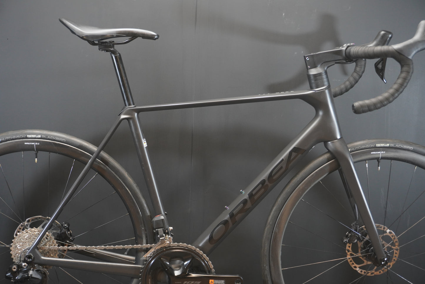 Orbea Orca M30 105 Di2 Carbon Disc Road Bike 2025 - 53cm - Upgraded Wheels
