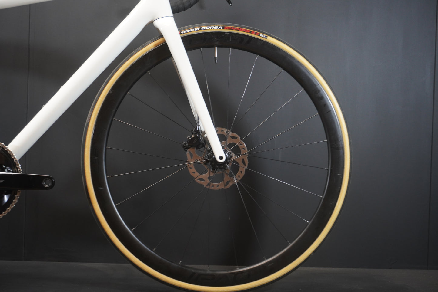 Specialized Aethos Comp 105 Di2 Carbon Disc Road Bike 2024 - 54cm - Upgraded Roval Wheels