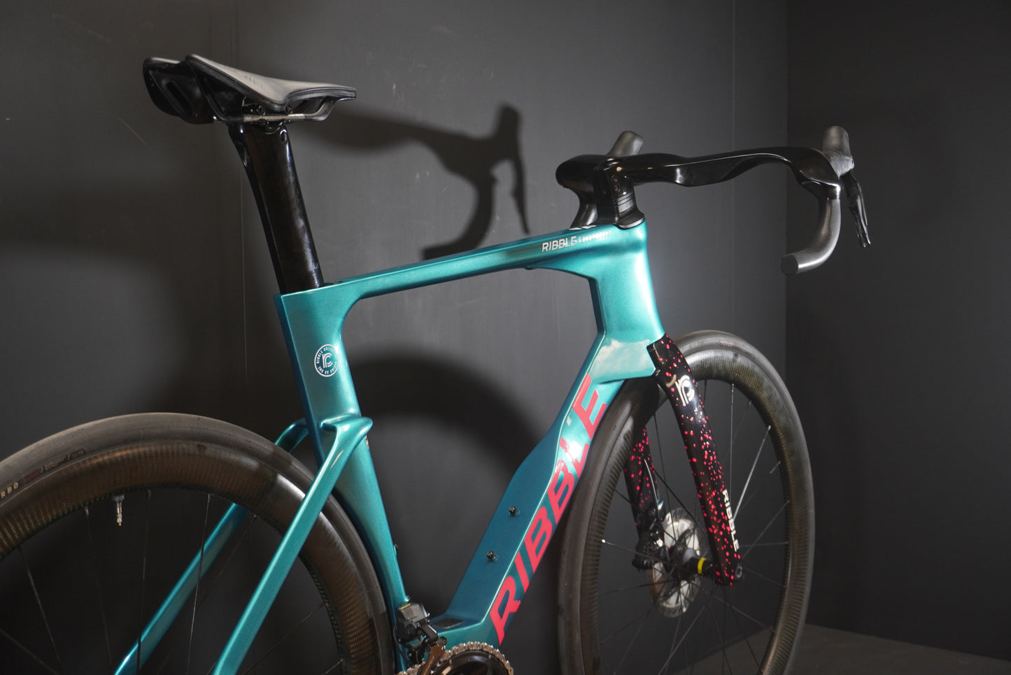 Ribble Collective Ultra SLR Di2 Carbon Disc Road Bike 2023 - Large