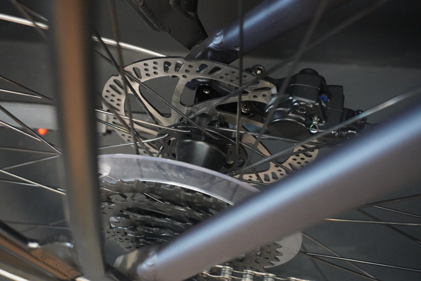Raleigh Motus Crossbar Derailleur 400wh E-Hybrid Bike - Medium - 0.6 Miles