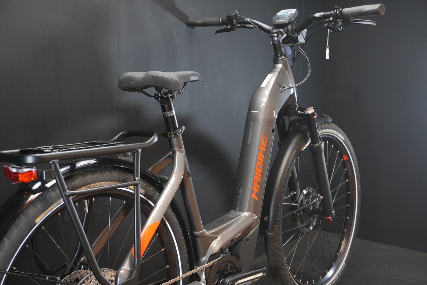 Haibike Trekking 9 Low Step 625Wh Electric Hybrid Bike - Medium