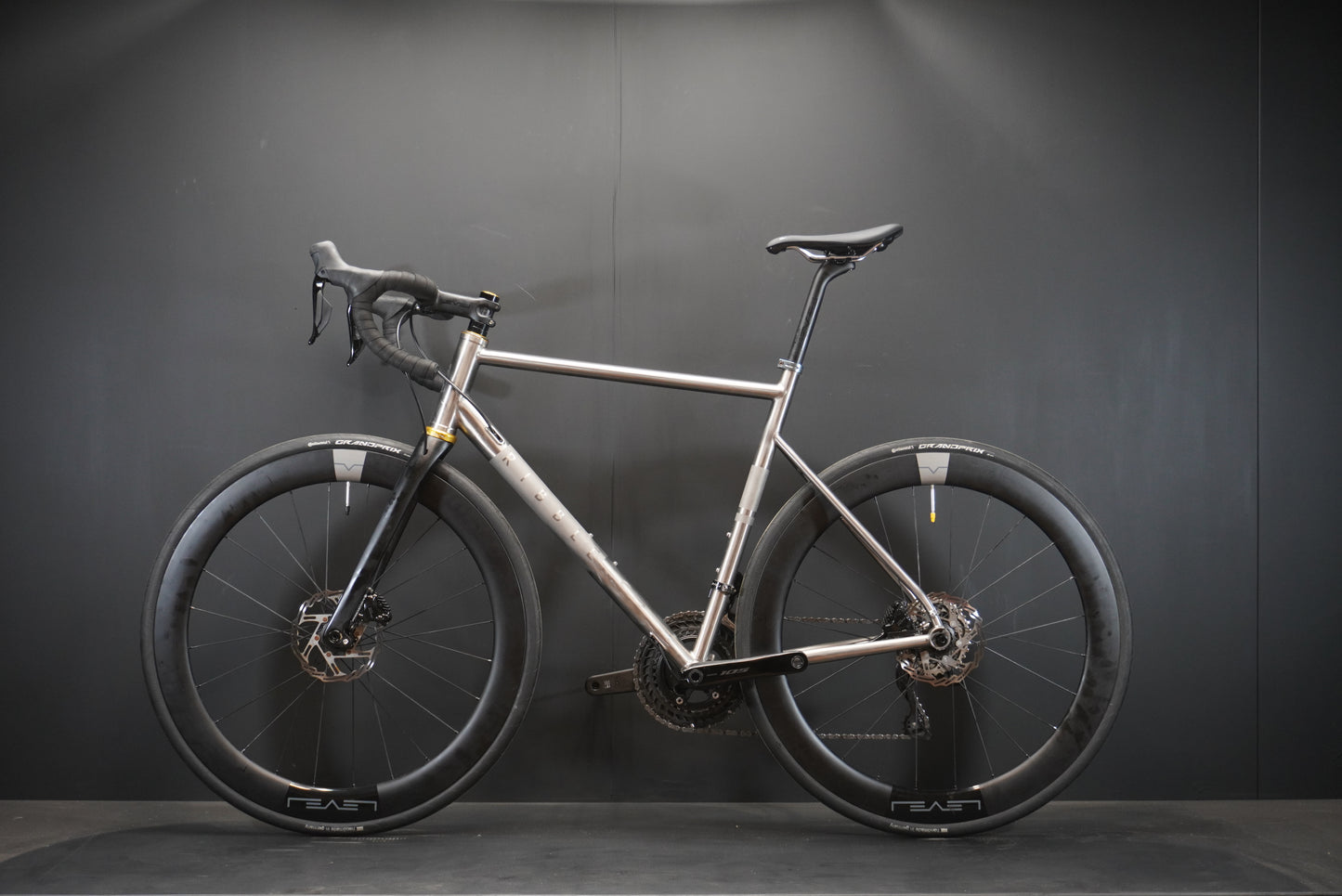 Ribble Endurance Ti 105 Di2 Disc Road Bike 2023 - Large