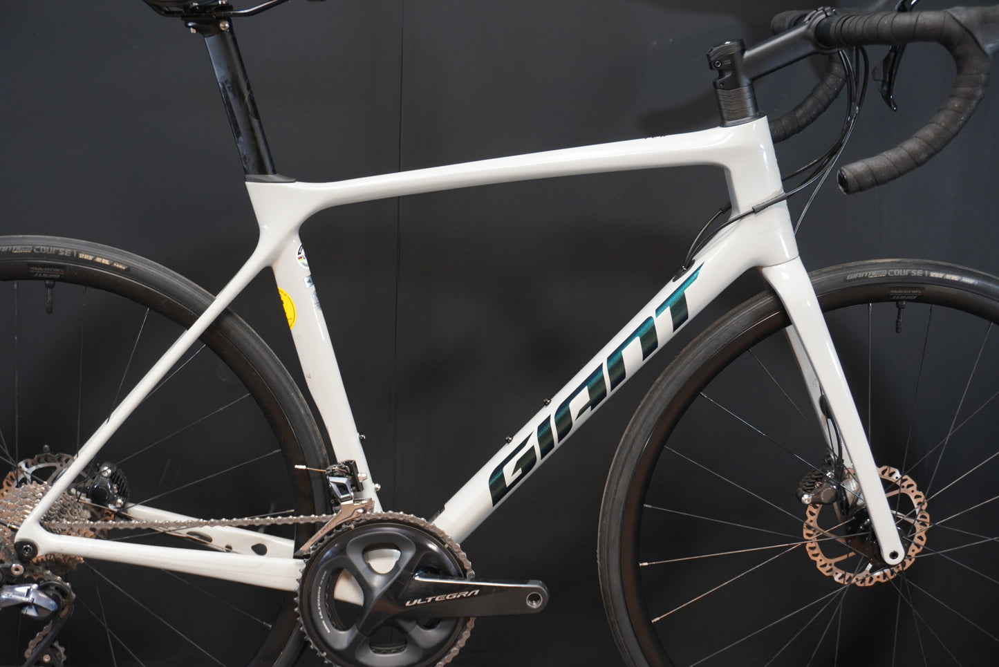 Giant TCR Advanced 1 Ultegra Carbon Disc Road Bike 2021 - M/L
