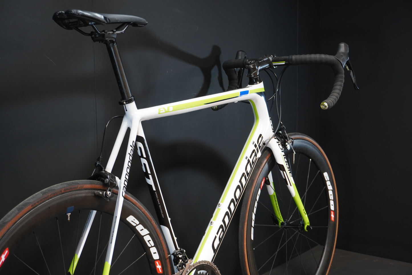 Cannondale Supersix Evo 105 carbon road bike - 60cm