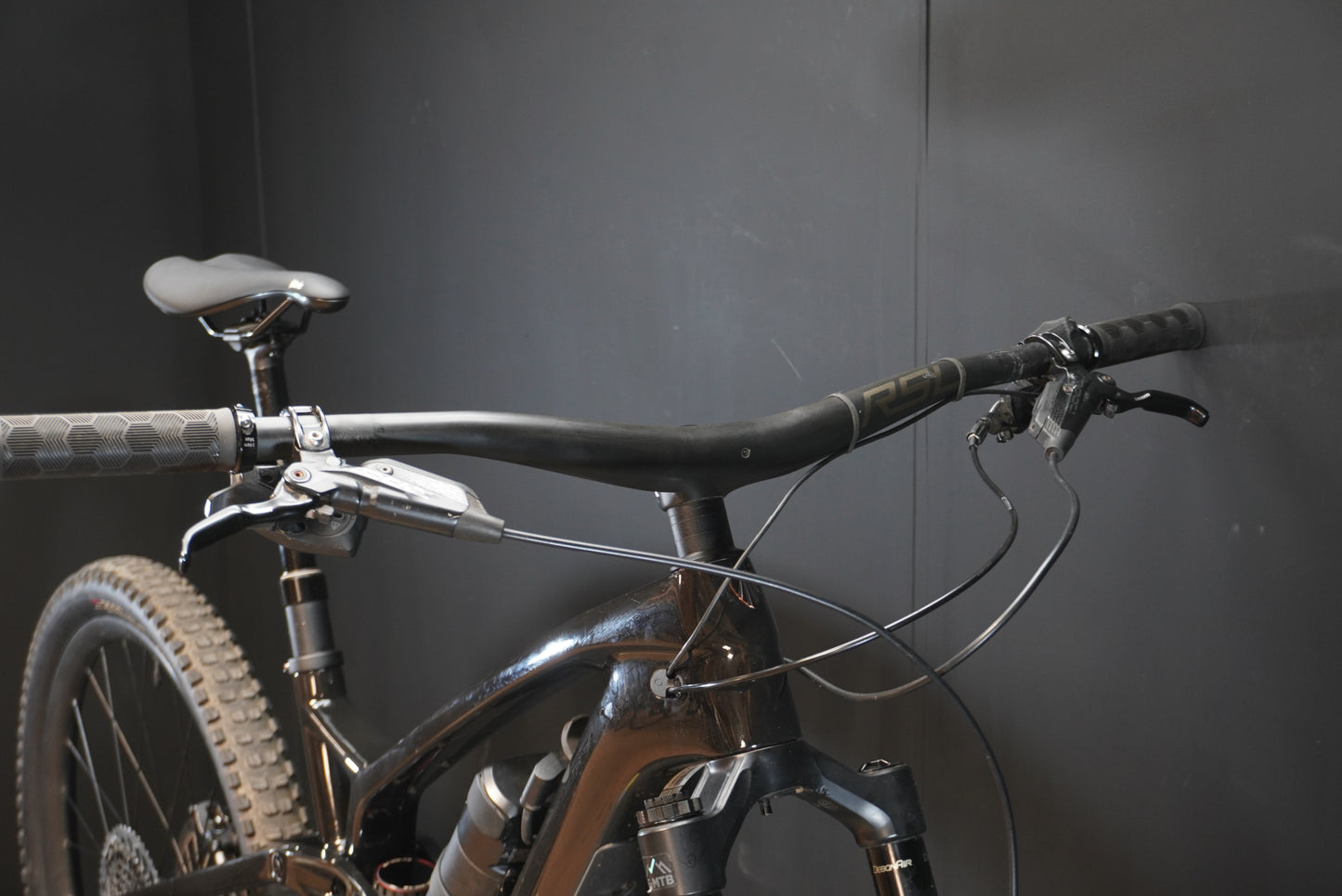 Trek Fuel EXE 9.8 GX AXS & Range Ext. FS E-MTB 2023 - Large - 14 Miles